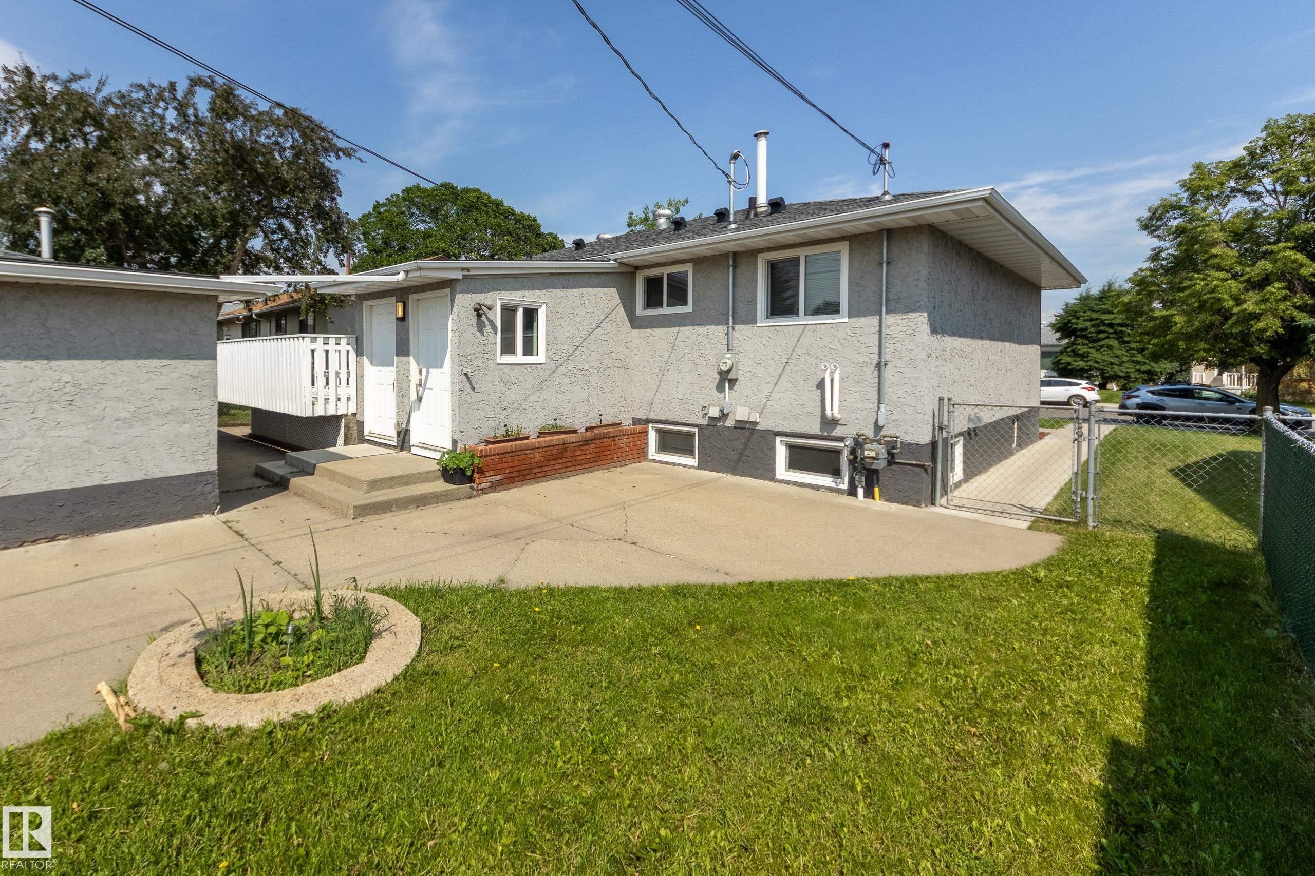 13112 90 Street Nw, Edmonton, AB - Outdoor