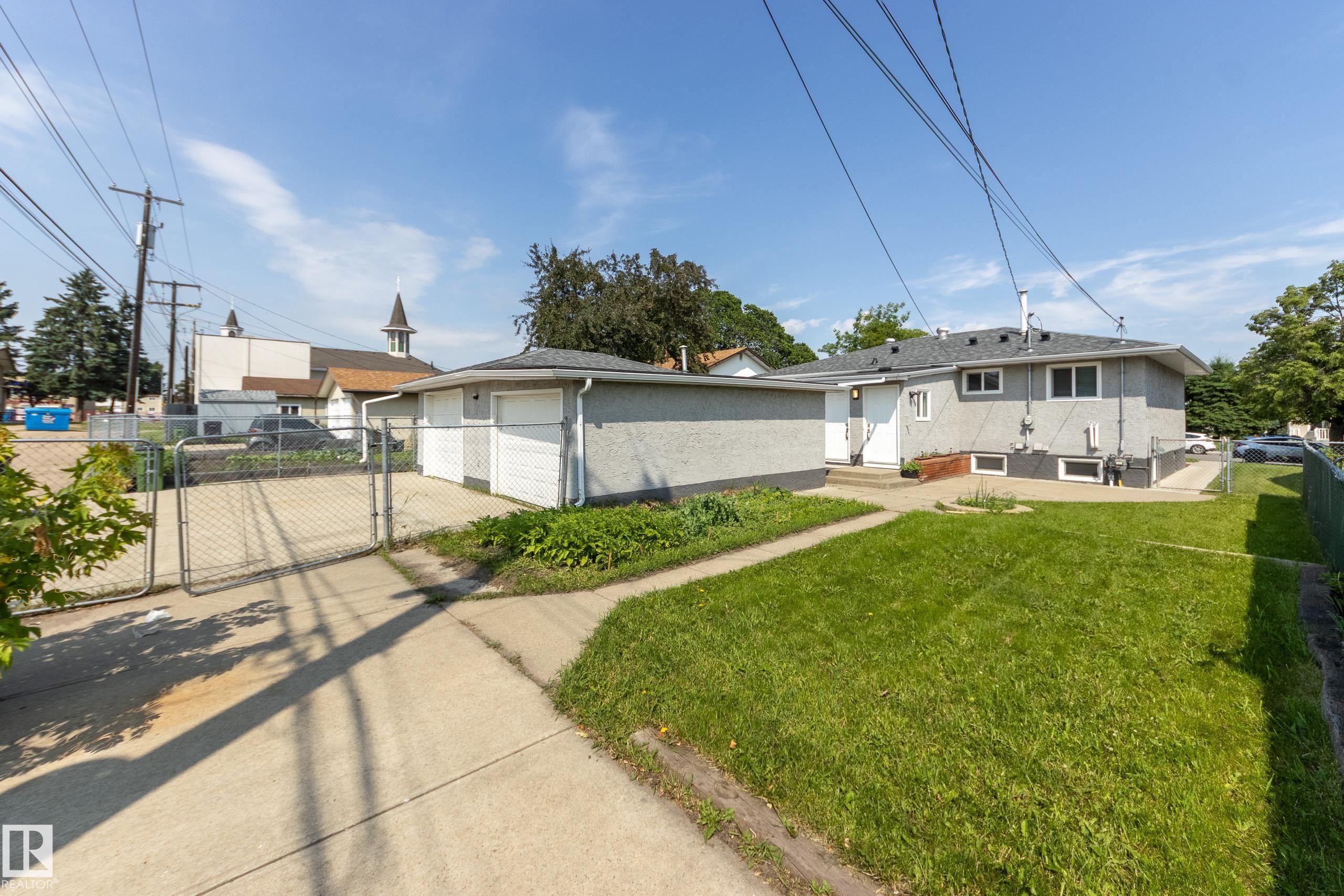 13112 90 Street Nw, Edmonton, AB - Outdoor
