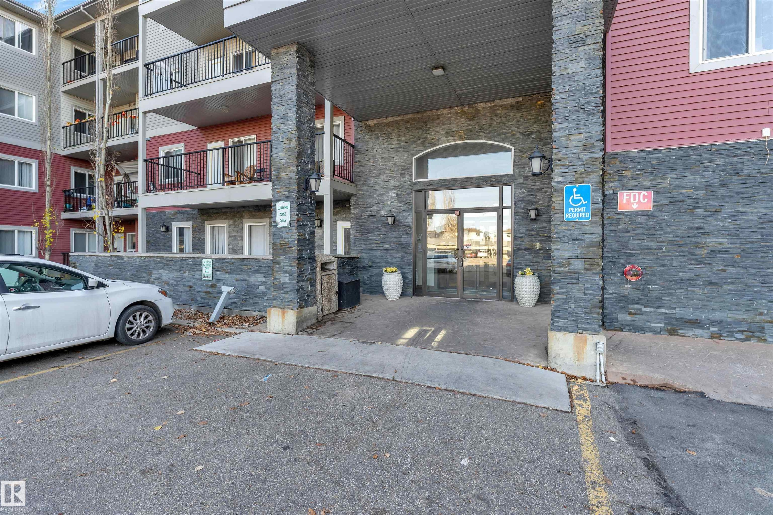 #326 111 Edwards Dr Sw, Edmonton, AB - Outdoor With Facade