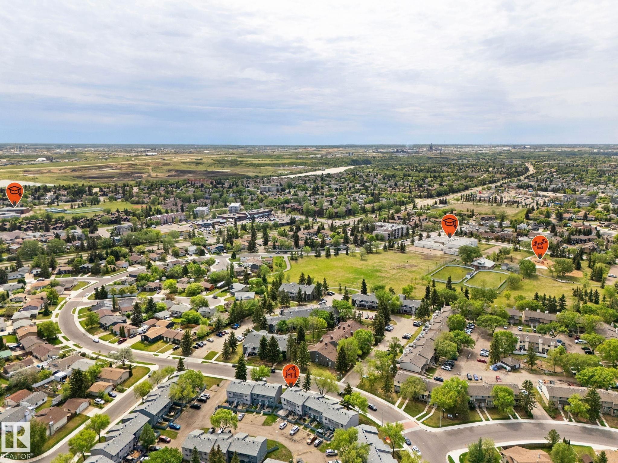 3122 142 Avenue Nw, Edmonton, AB - Outdoor With View