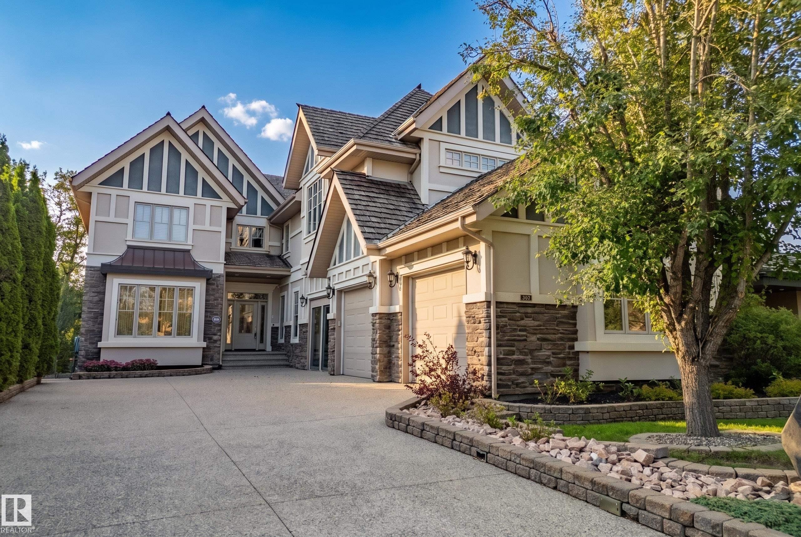 322 Caldwell Close Nw, Edmonton, AB - Outdoor With Facade