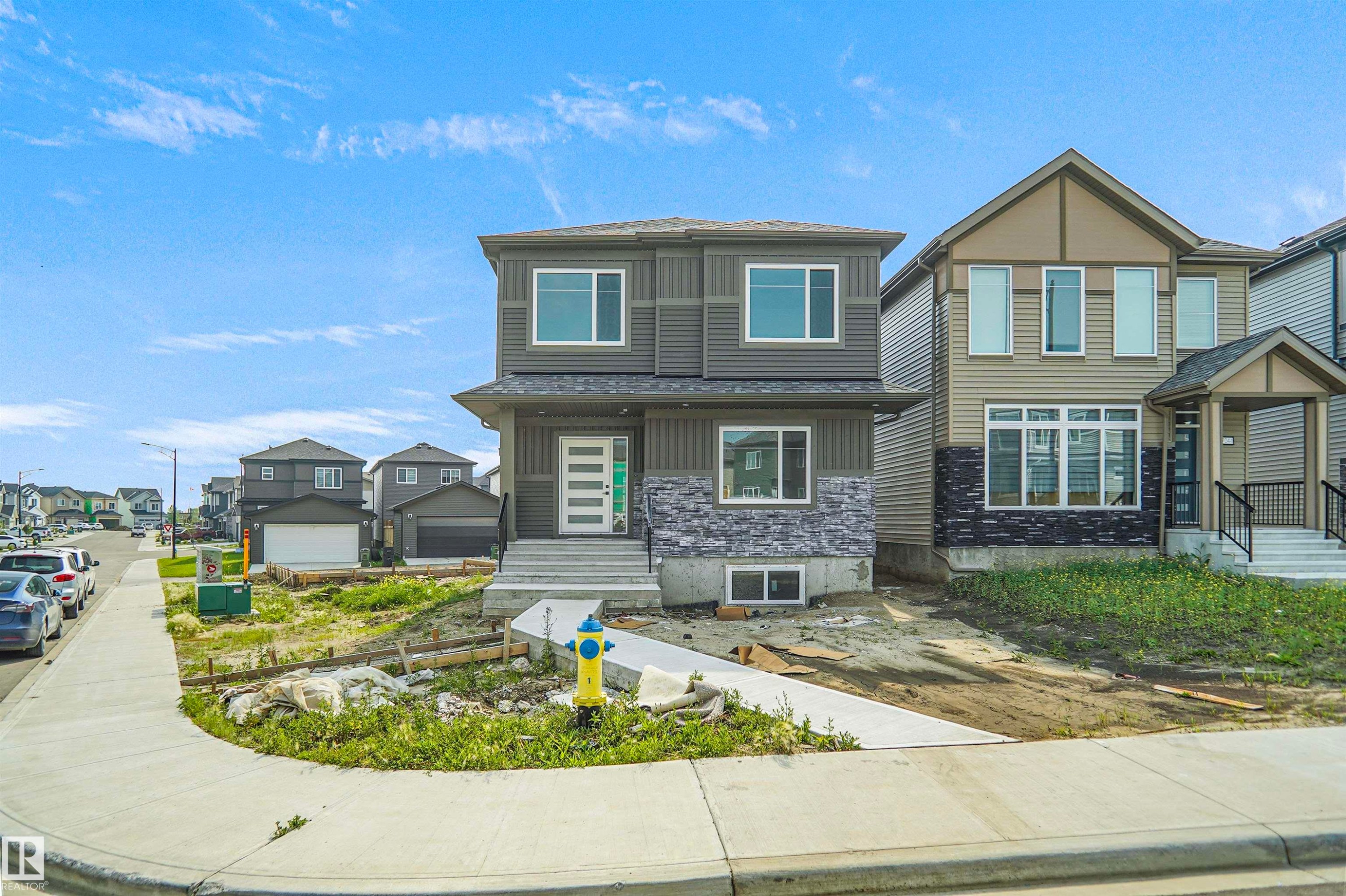 17040 47 Street Nw, Edmonton, AB - Outdoor With Facade