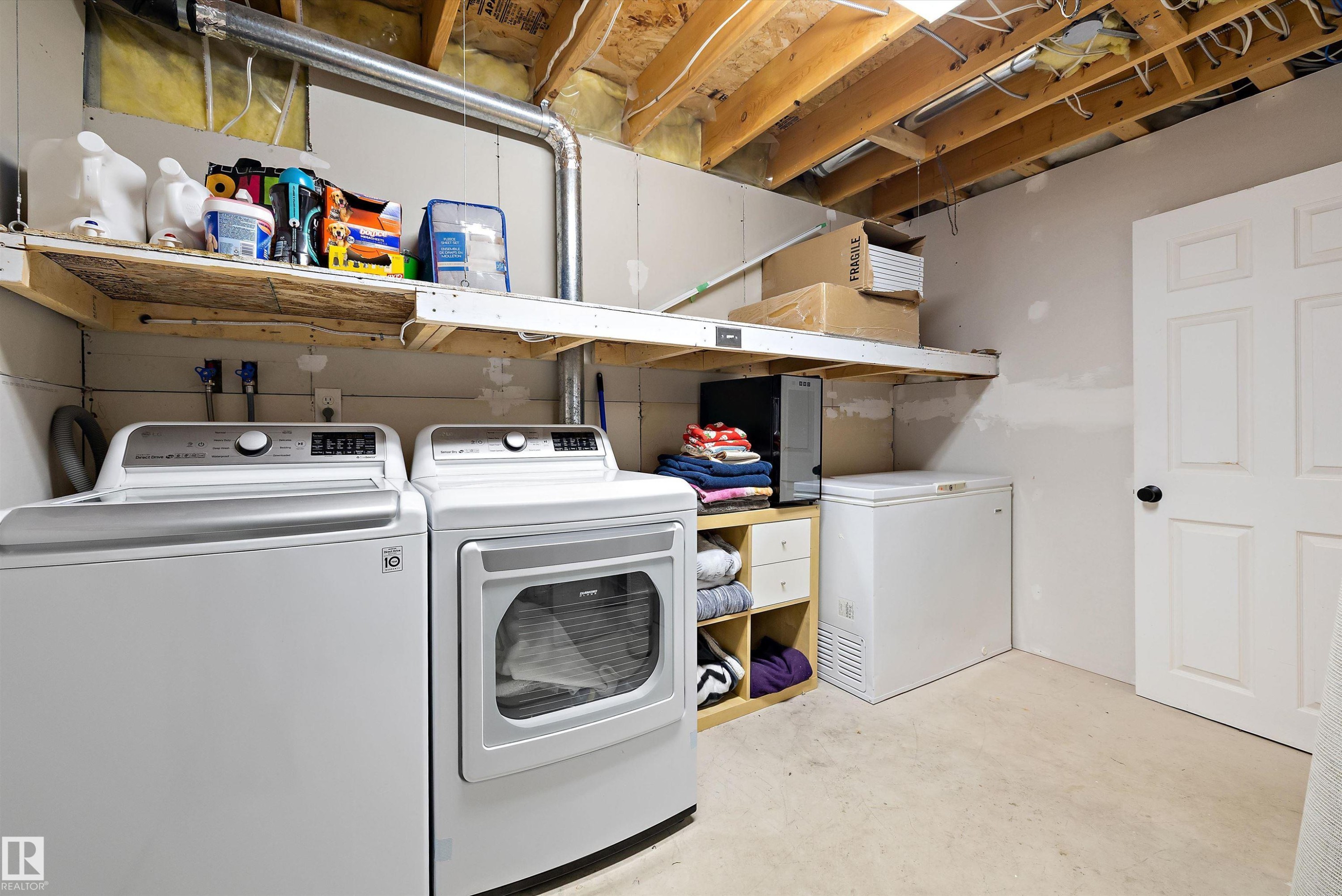 11630 167B Avenue Nw, Edmonton, AB - Indoor Photo Showing Laundry Room