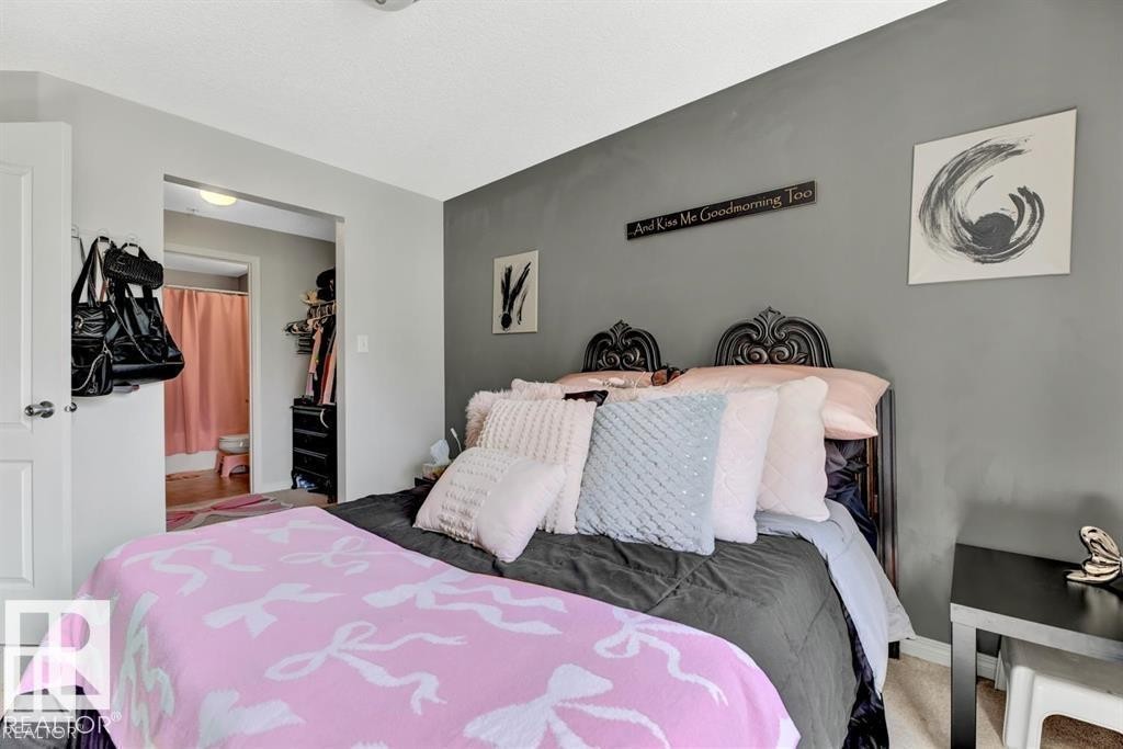 #229 1520 Hammond Gate Nw, Edmonton, AB - Indoor Photo Showing Bedroom