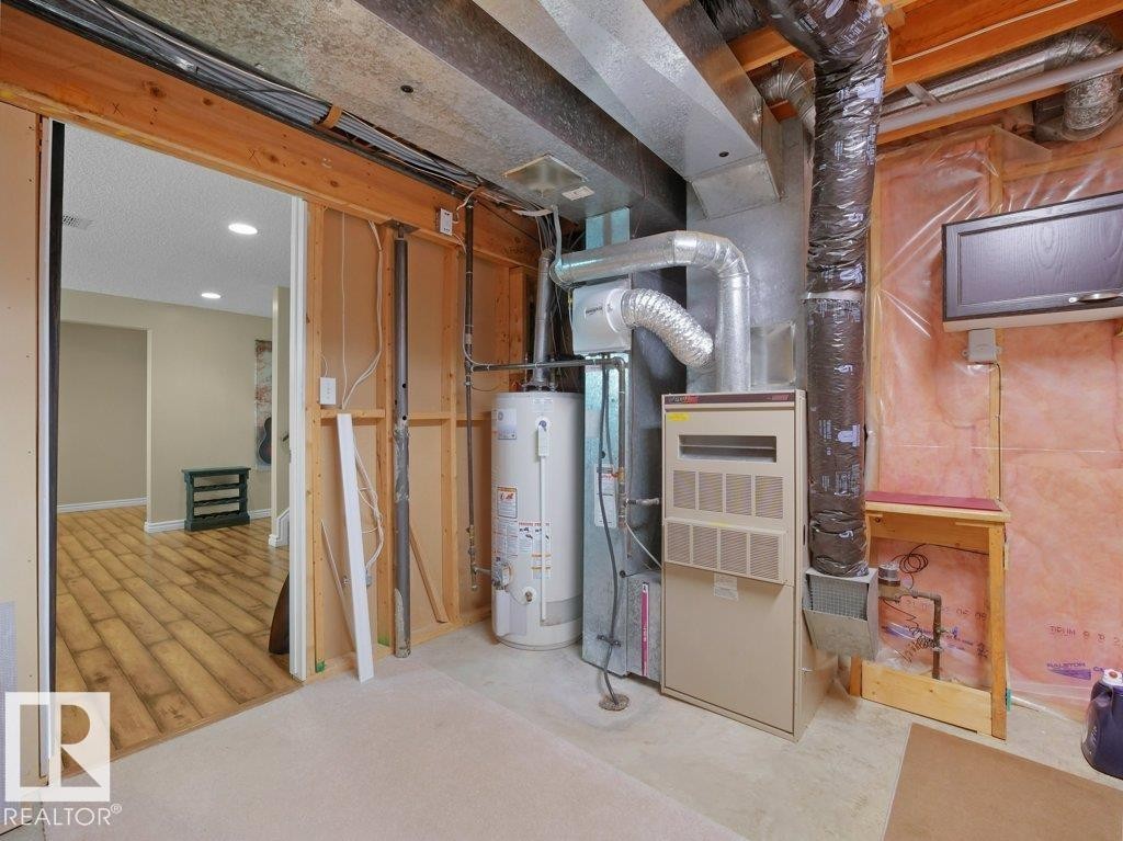 330 Pearson Crescent Nw, Edmonton, AB - Indoor Photo Showing Basement