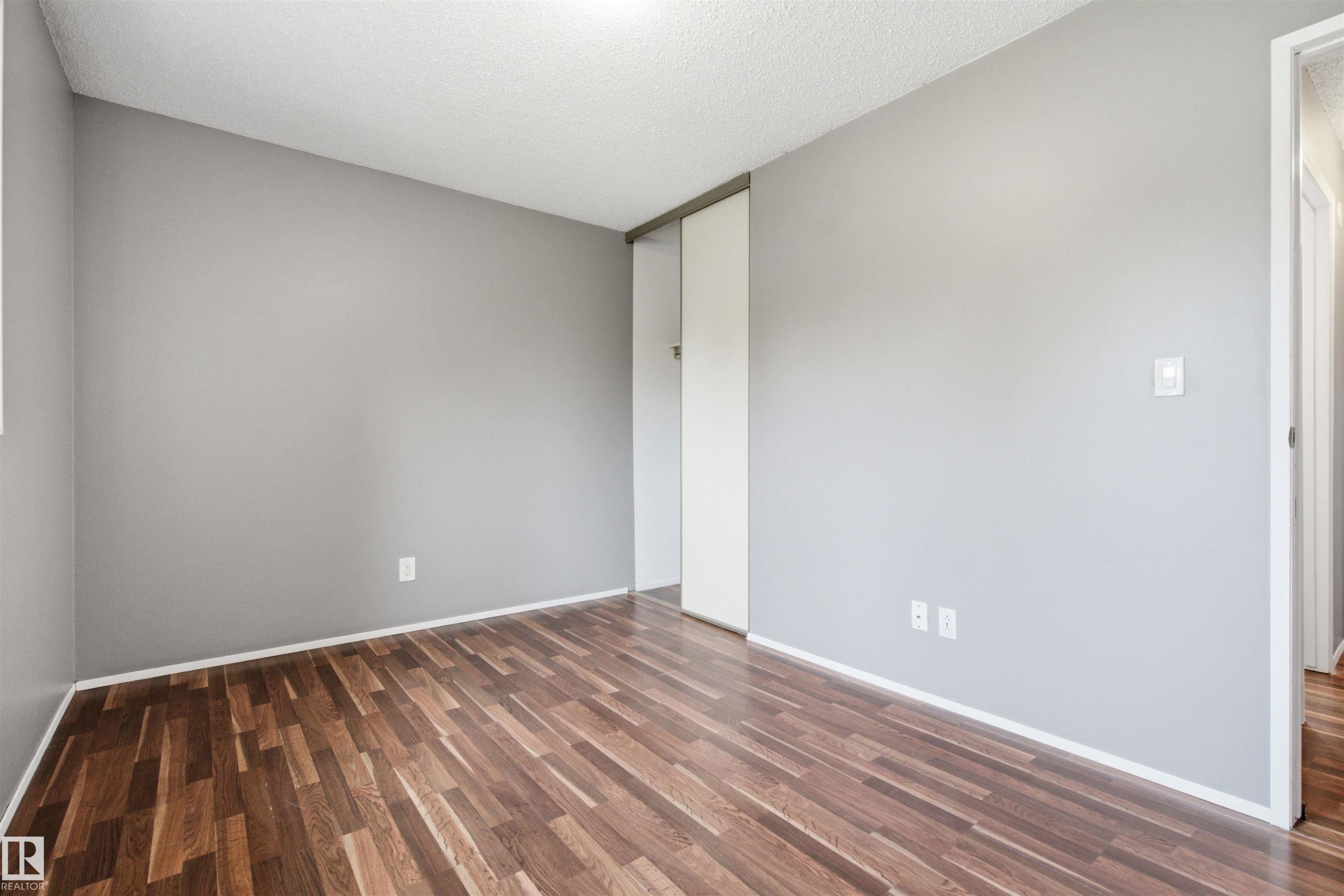 18303 76 Avenue Nw, Edmonton, AB
