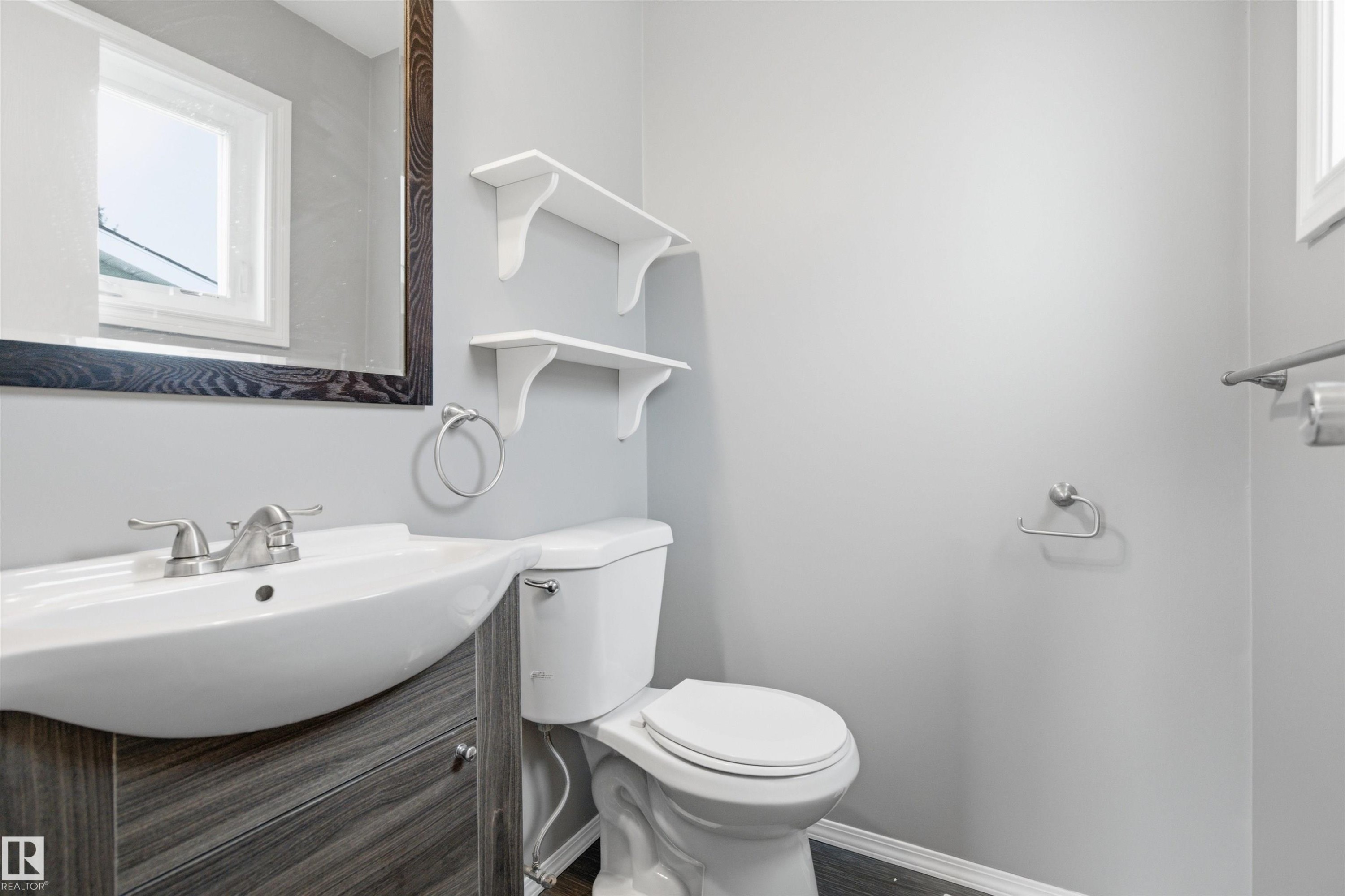 18303 76 Avenue Nw, Edmonton, AB
