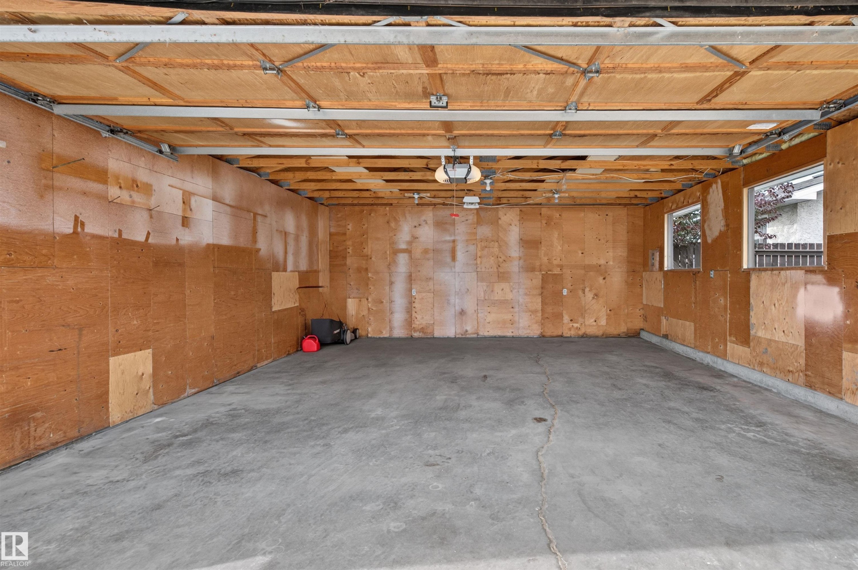 18303 76 Avenue Nw, Edmonton, AB