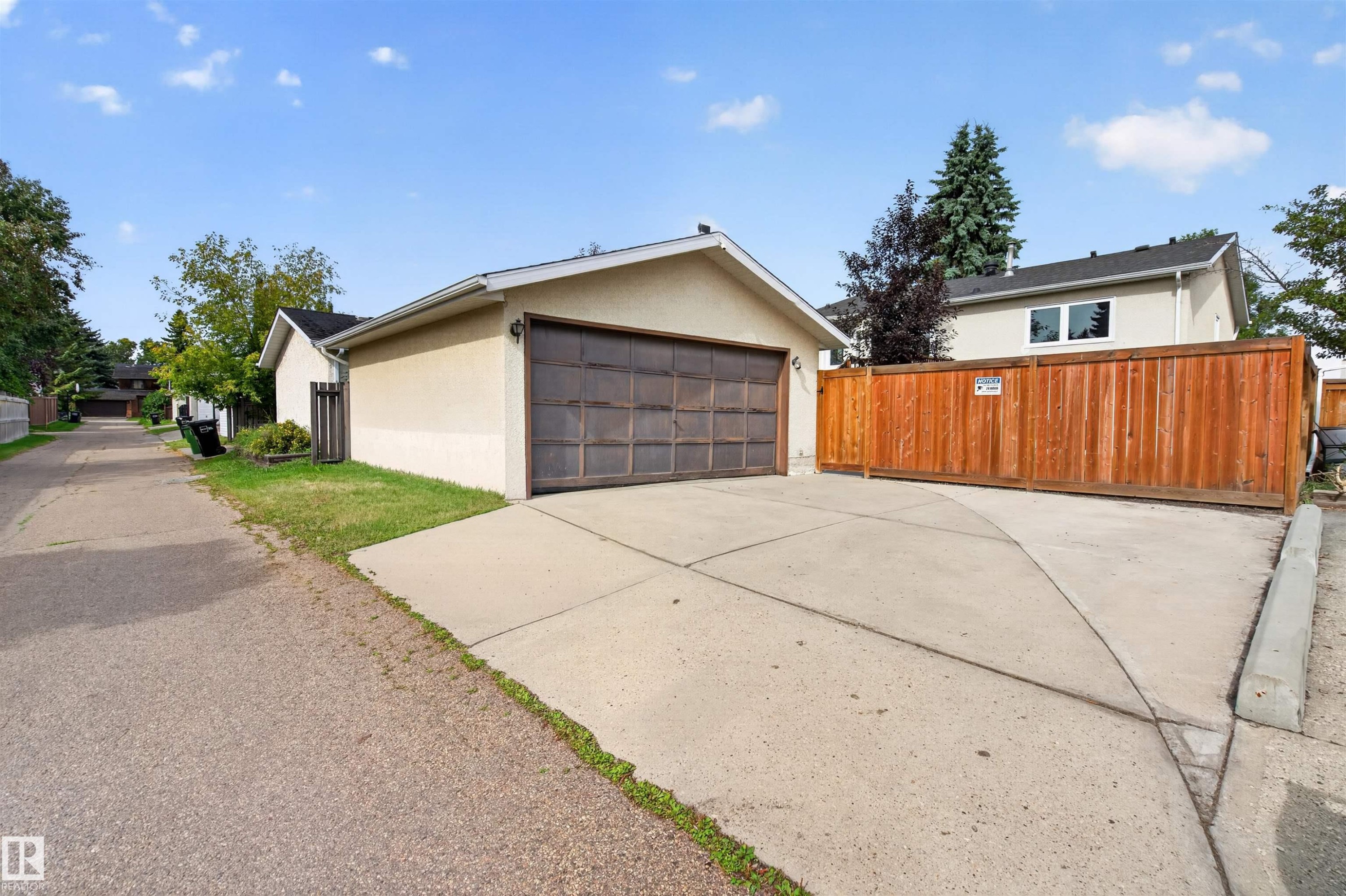 18303 76 Avenue Nw, Edmonton, AB