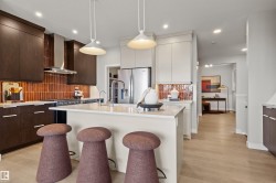 3412 126 Street SW Edmonton, AB T6W 5Z8