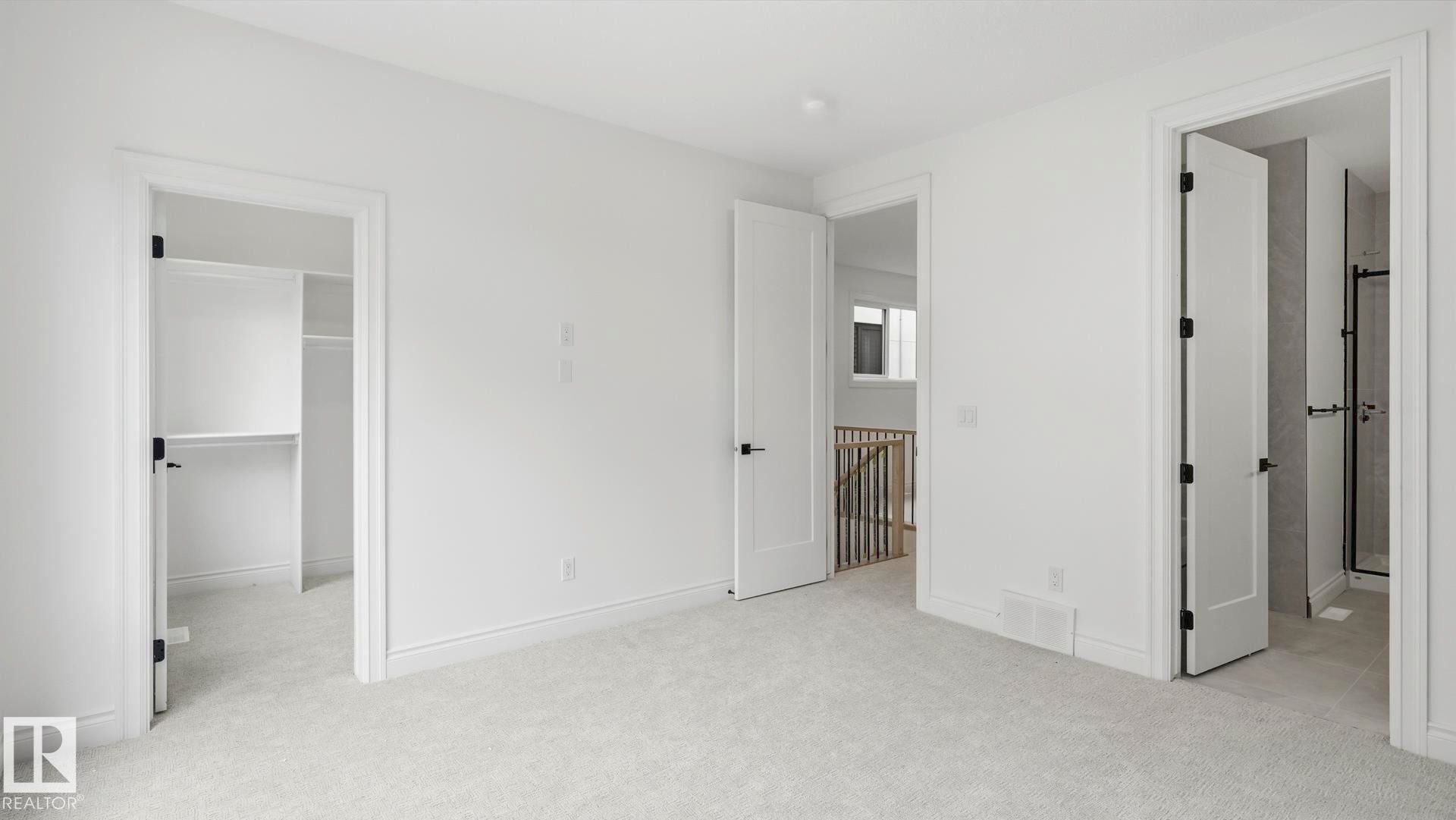 9224 94 Street Nw, Edmonton, AB - Indoor