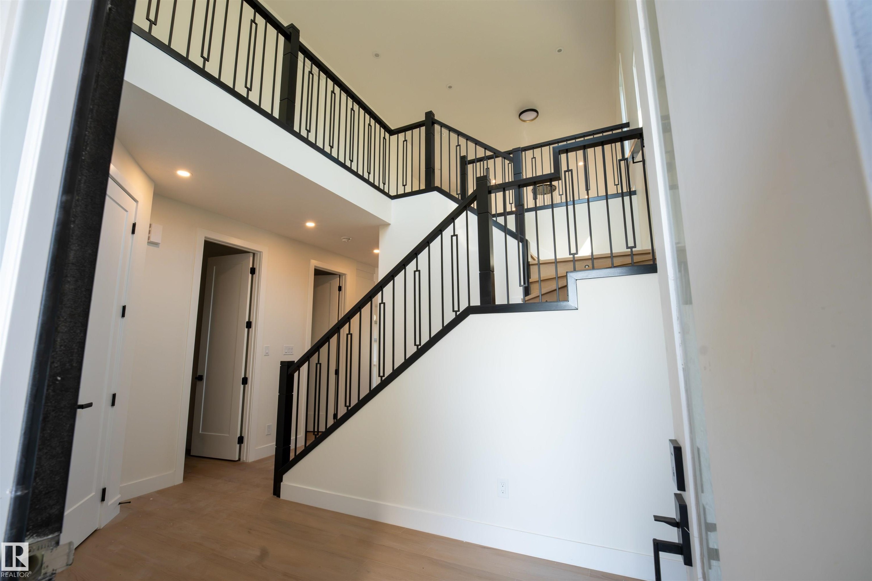 34 Mckenzie Close Close, Leduc, AB - Indoor Photo Showing Other Room