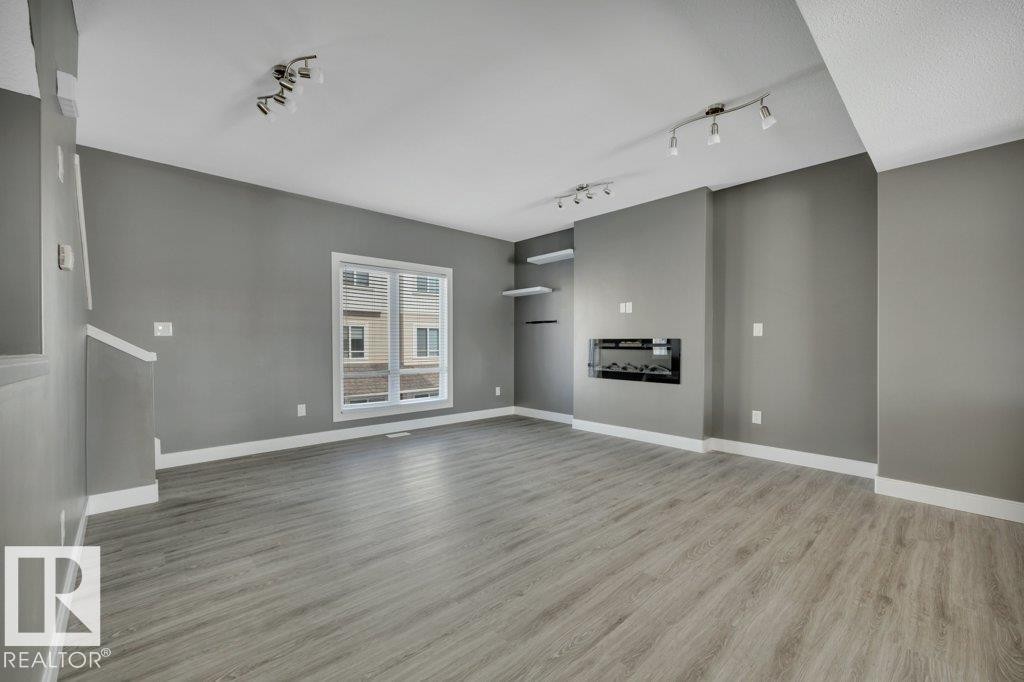 #13 13003 132 Av Nw, Edmonton, AB - Indoor