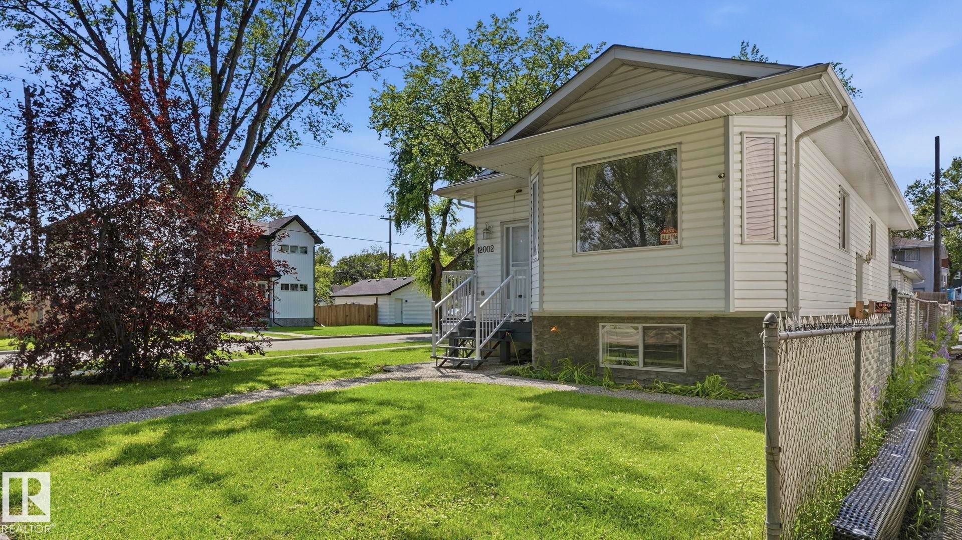 12002 91 Street Nw, Edmonton, AB - Outdoor