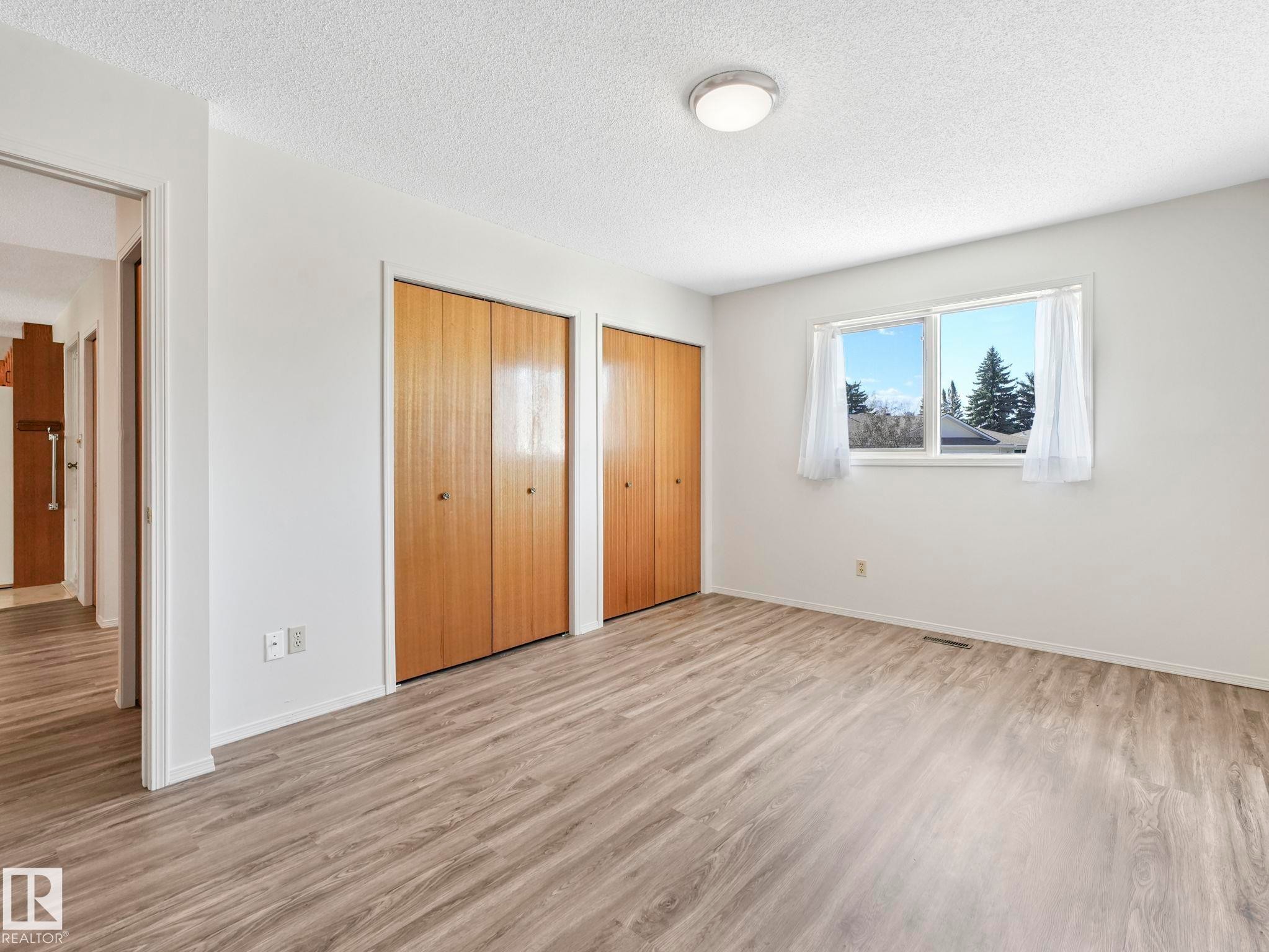 1521 62 Street Nw, Edmonton, AB - Indoor Photo Showing Other Room