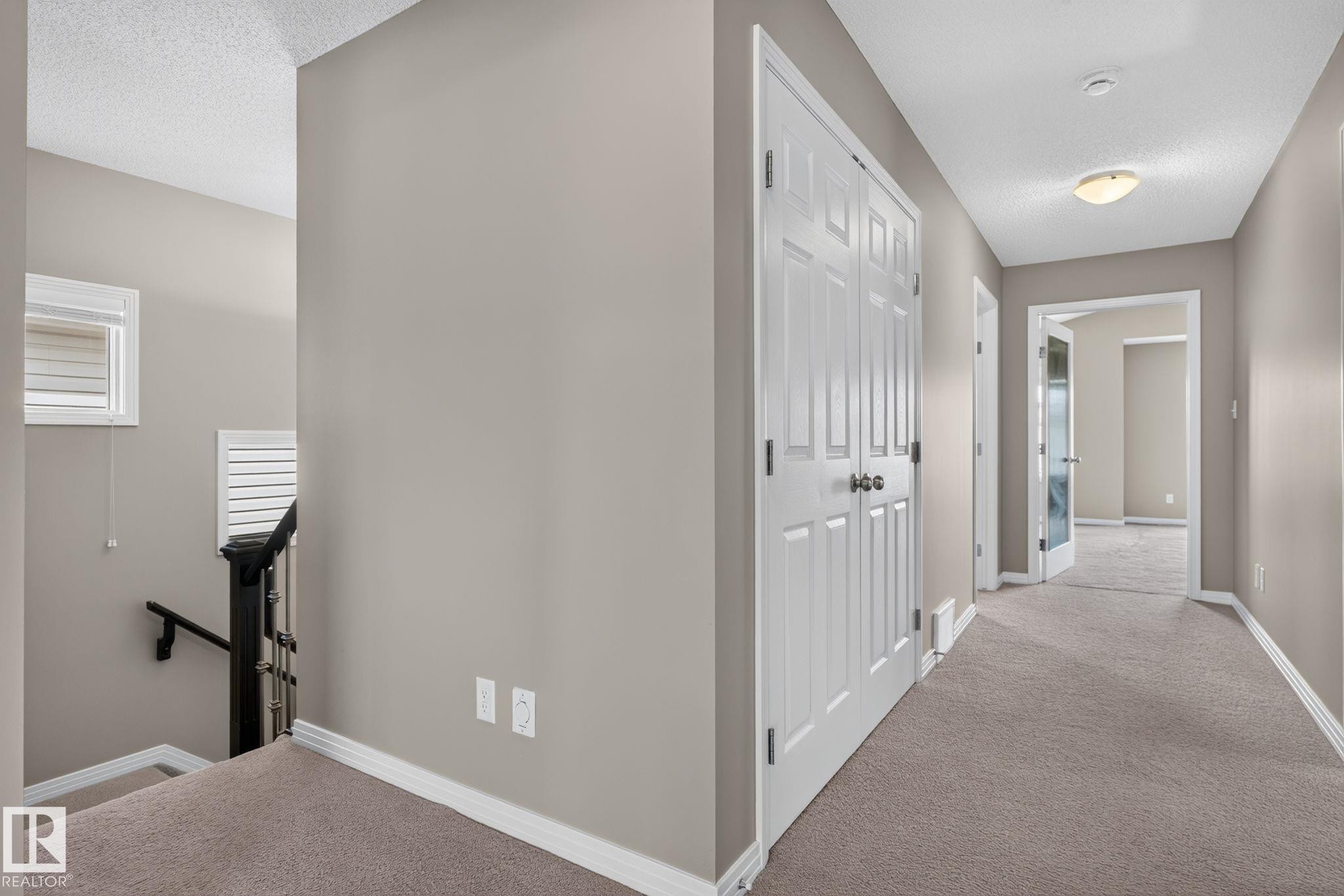 3536 Claxton Crescent Sw, Edmonton, AB - Indoor