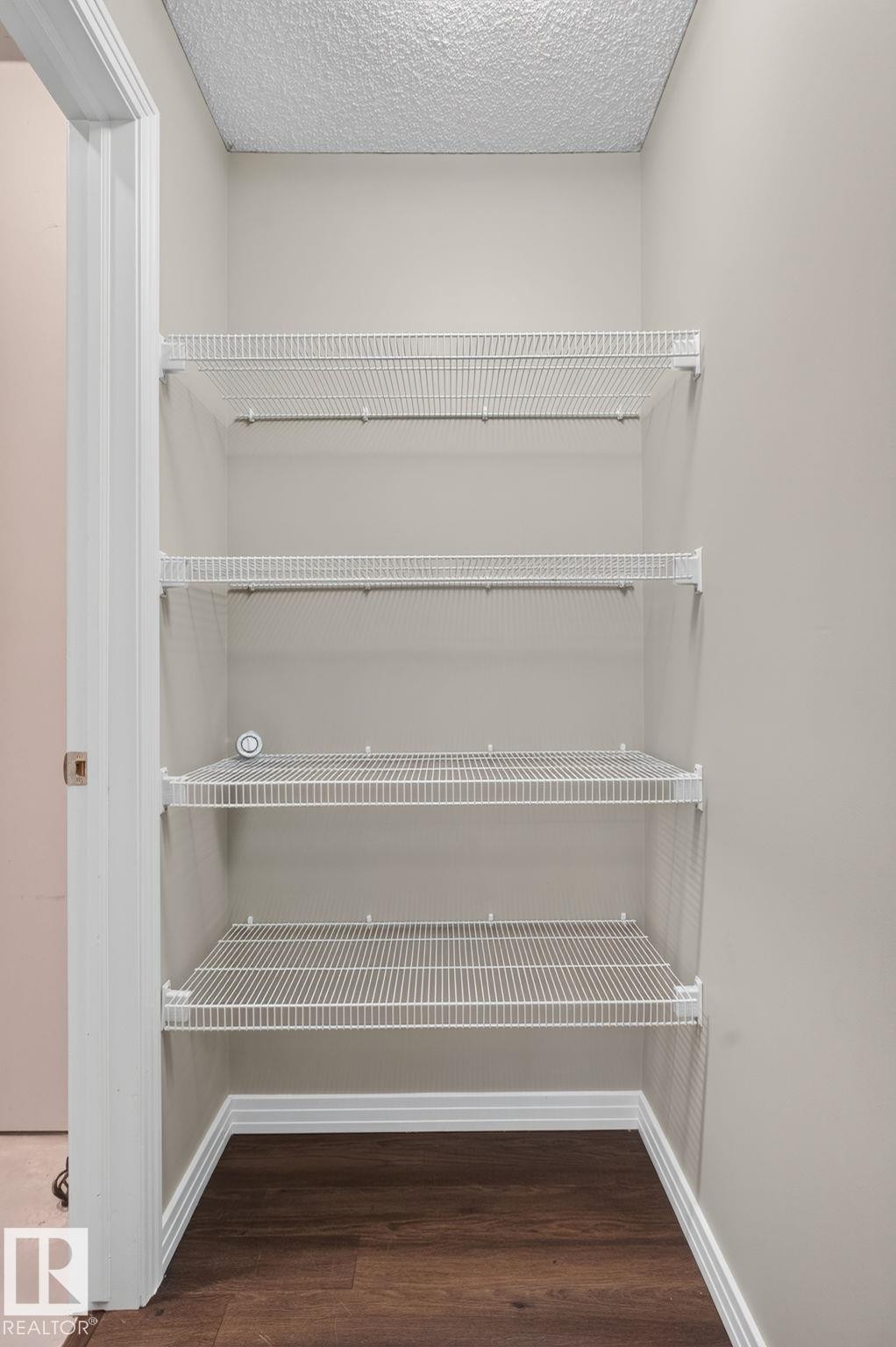 3536 Claxton Crescent Sw, Edmonton, AB - Indoor With Storage