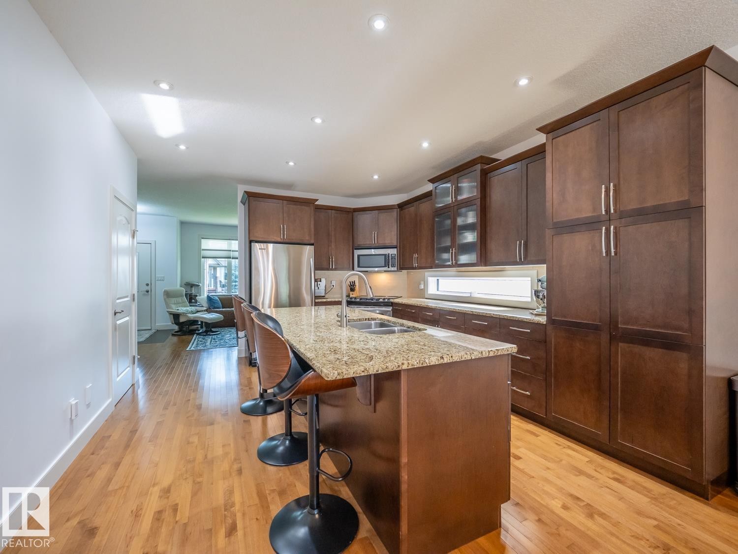 10957 75 Avenue Nw, Edmonton, AB - Indoor Photo Showing Kitchen With Double Sink
