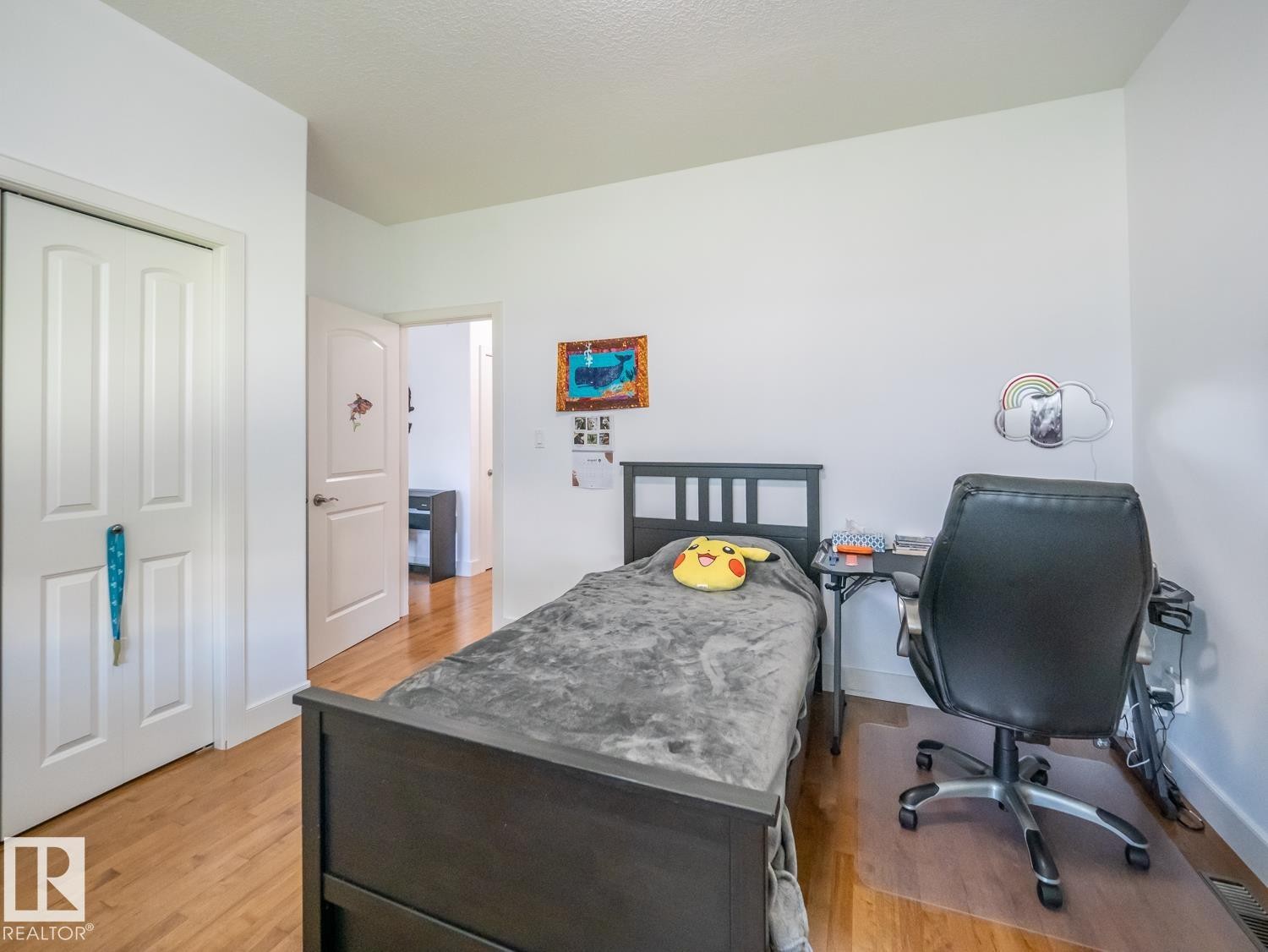 10957 75 Avenue Nw, Edmonton, AB - Indoor Photo Showing Other Room