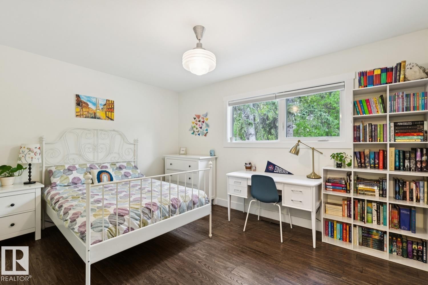 13615 Buena Vista Road Nw, Edmonton, AB - Indoor Photo Showing Bedroom