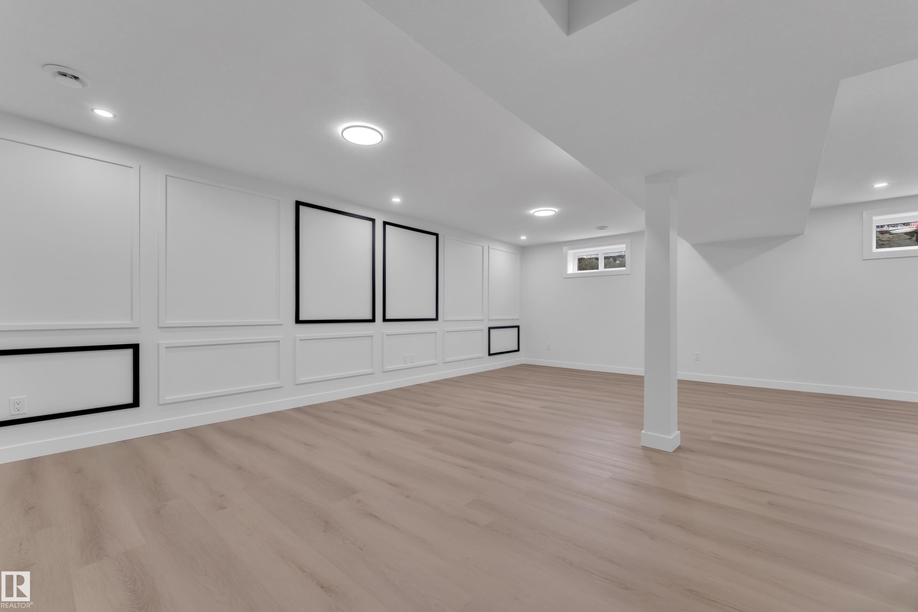 11615 24 Avenue Nw, Edmonton, AB - Indoor
