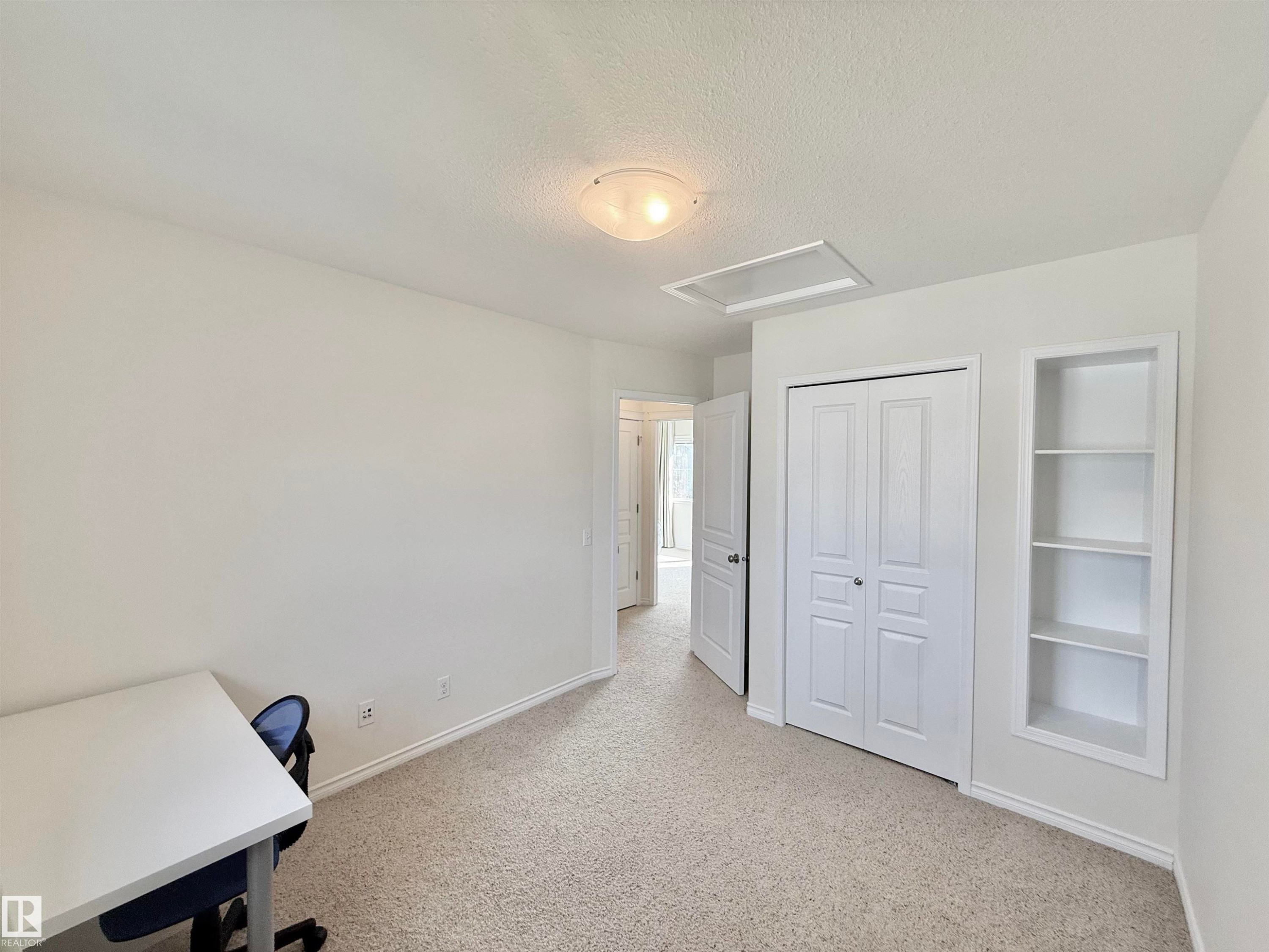 7622 Schmid Crescent Nw, Edmonton, AB - Indoor