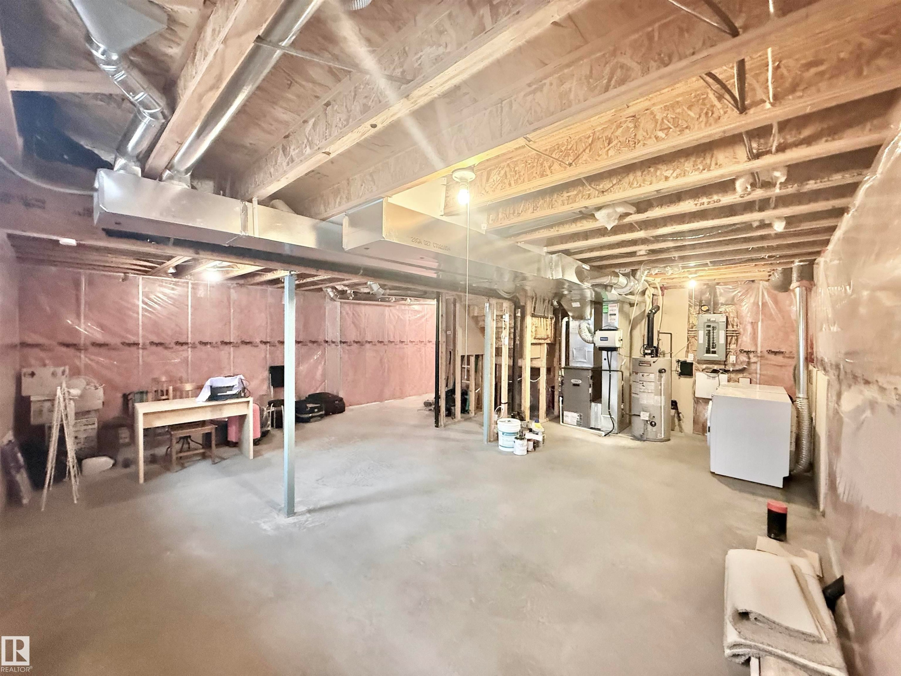 7622 Schmid Crescent Nw, Edmonton, AB - Indoor Photo Showing Basement