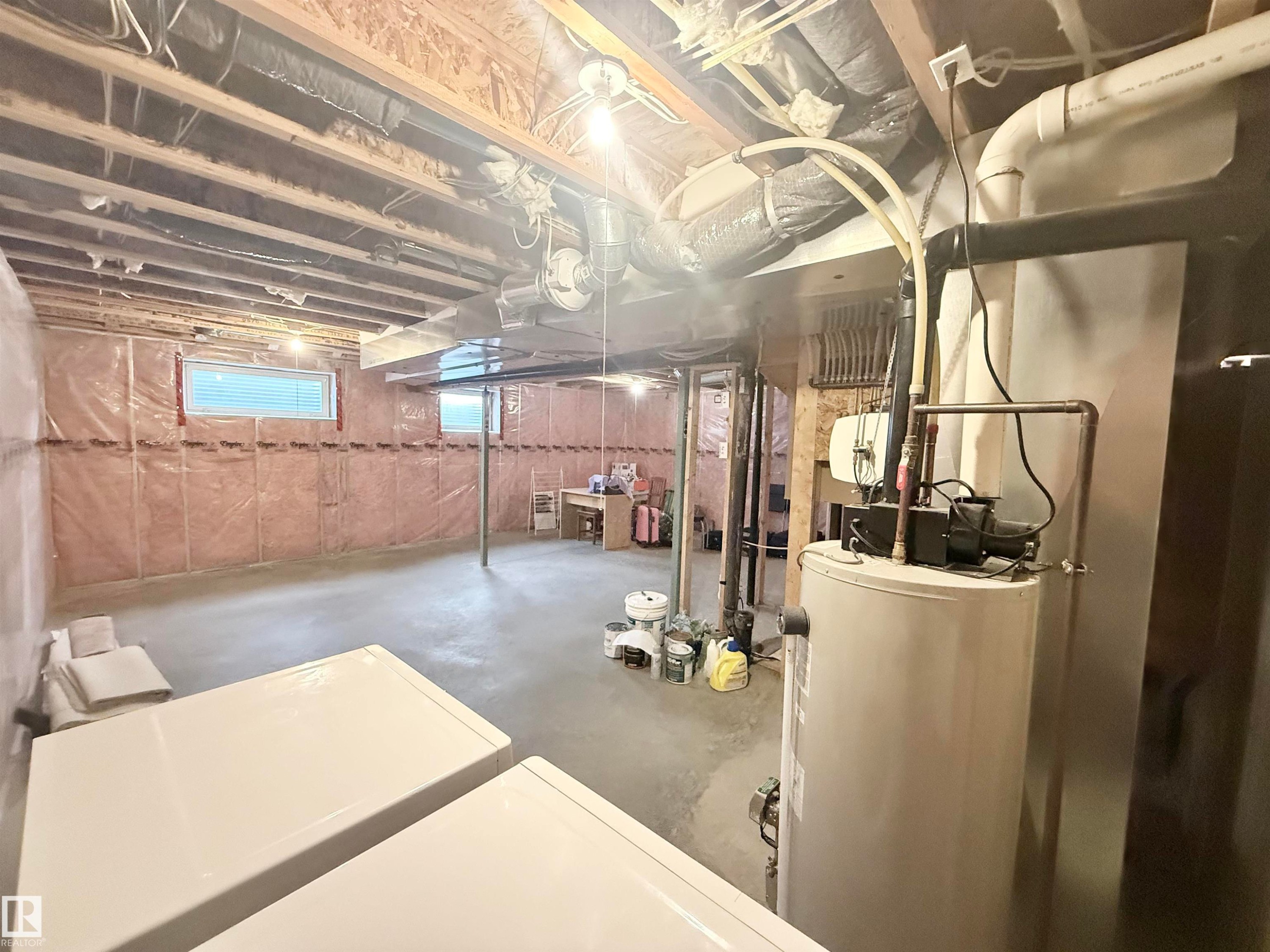 7622 Schmid Crescent Nw, Edmonton, AB - Indoor Photo Showing Basement