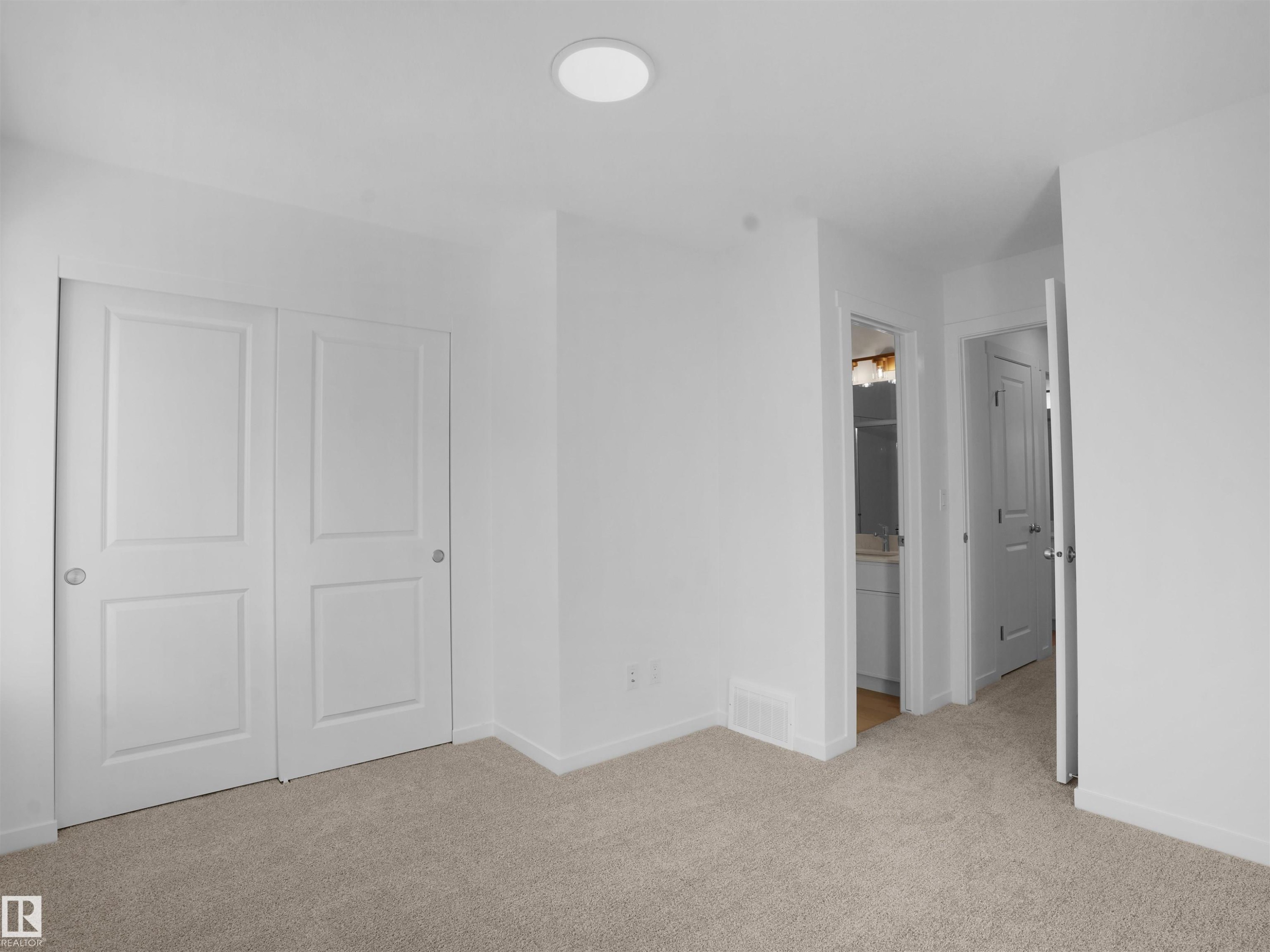 #33 1009 Cy Becker Rd Nw, Edmonton, AB - Indoor Photo Showing Other Room
