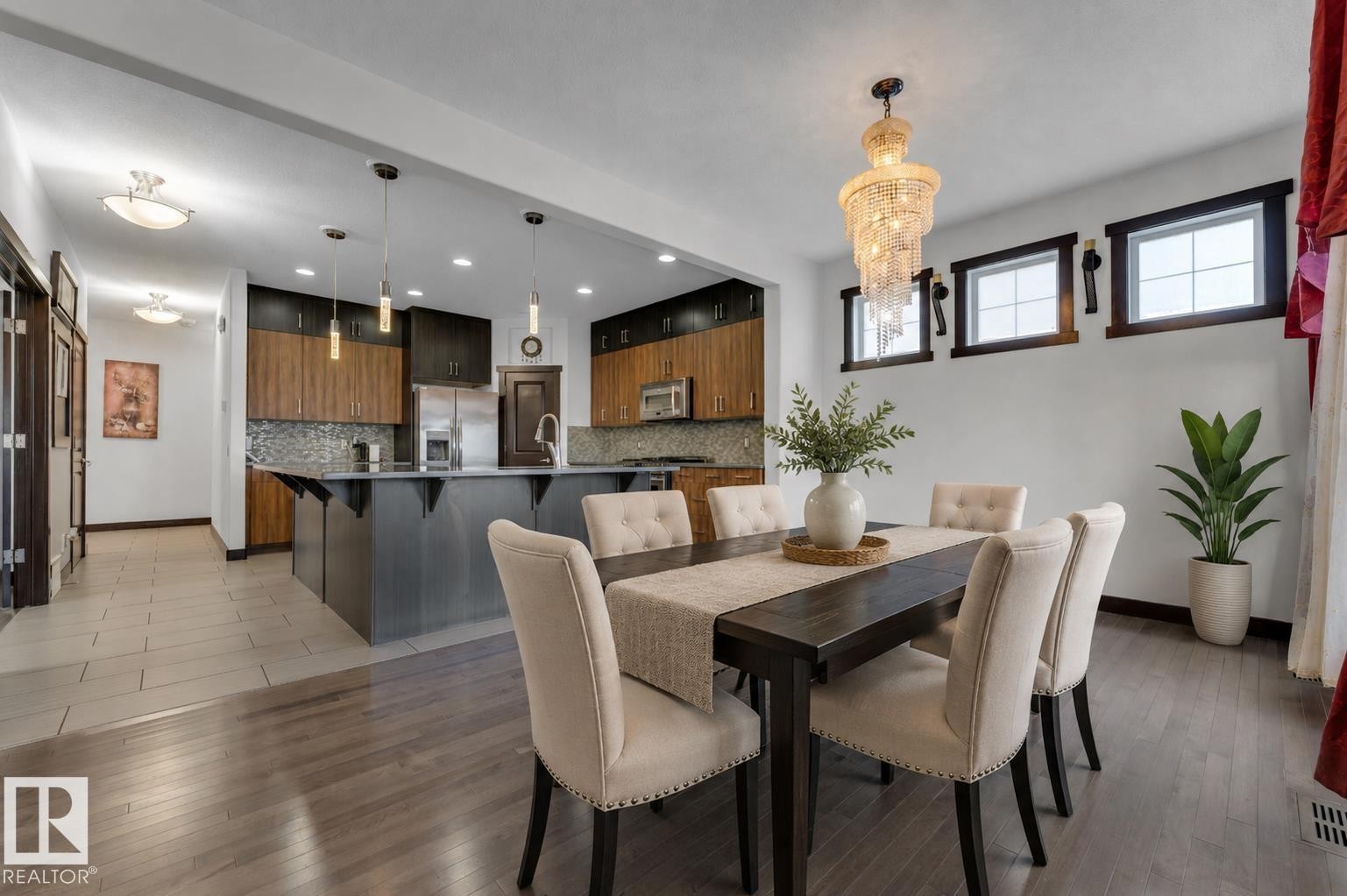 3630 Goodridge Crescent Nw, Edmonton, AB - Indoor Photo Showing Dining Room