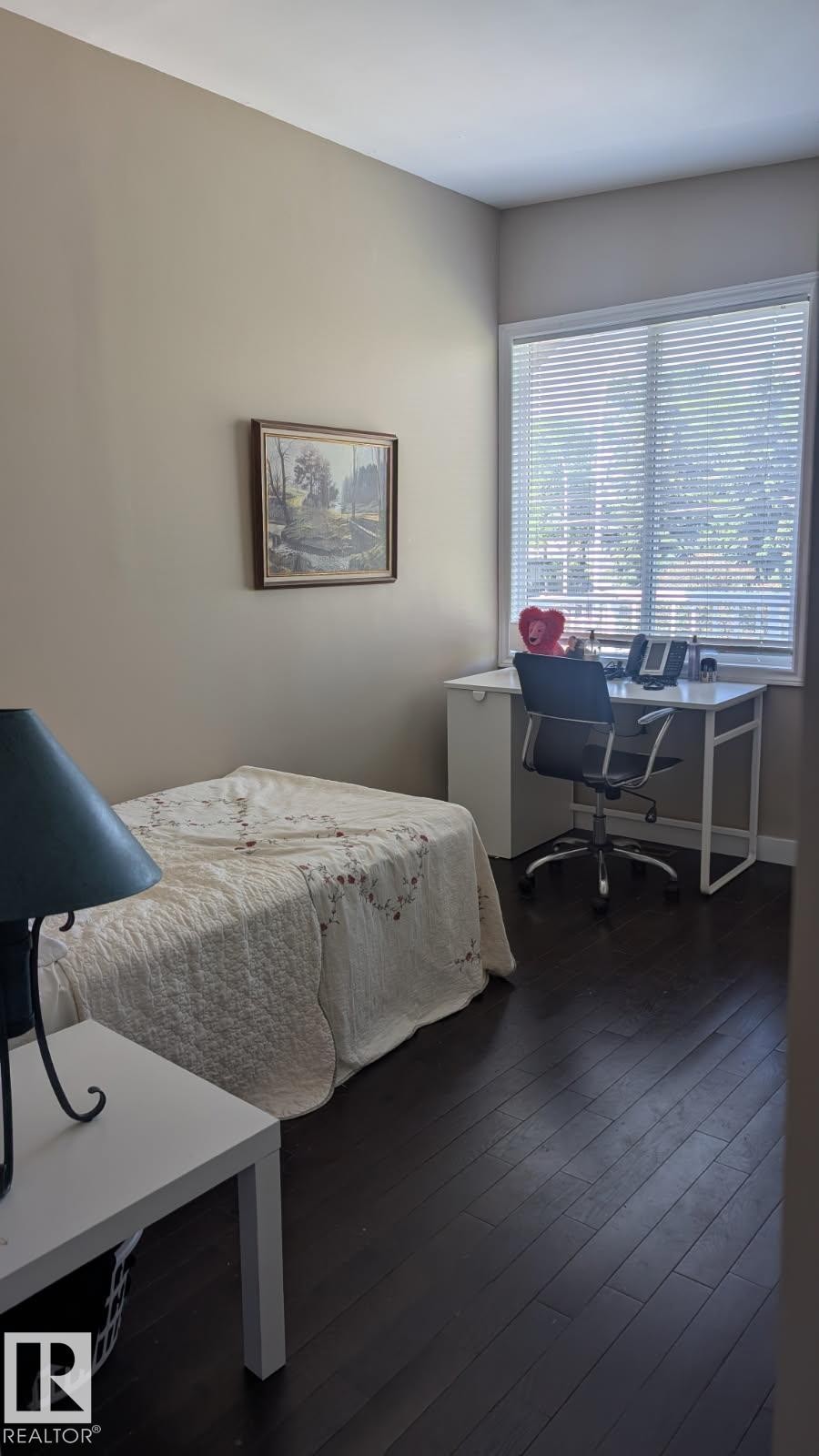 11724 88 Street Nw, Edmonton, AB - Indoor Photo Showing Bedroom