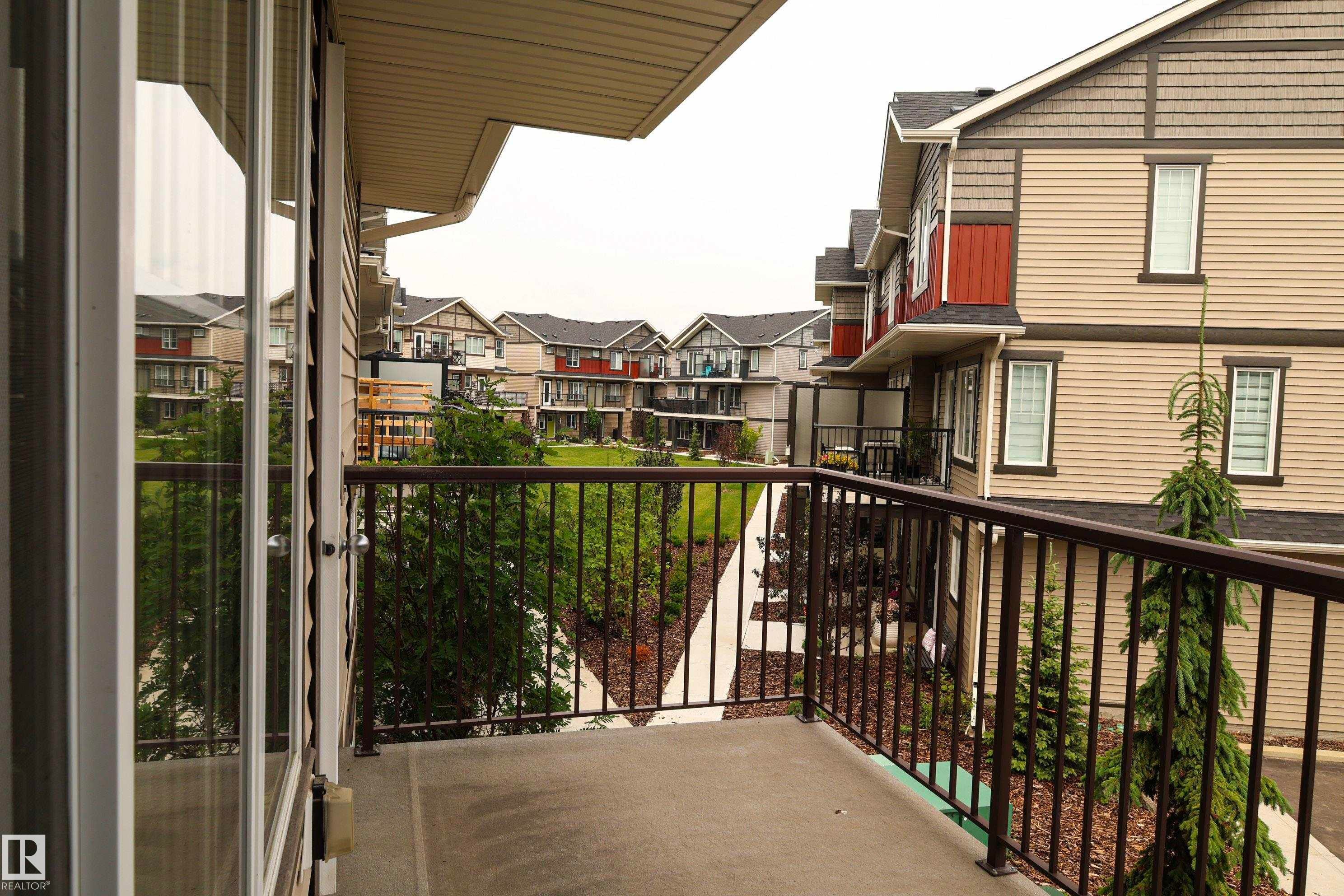 #90 50 Mclaughlin Dr, Spruce Grove, AB - Outdoor With Exterior