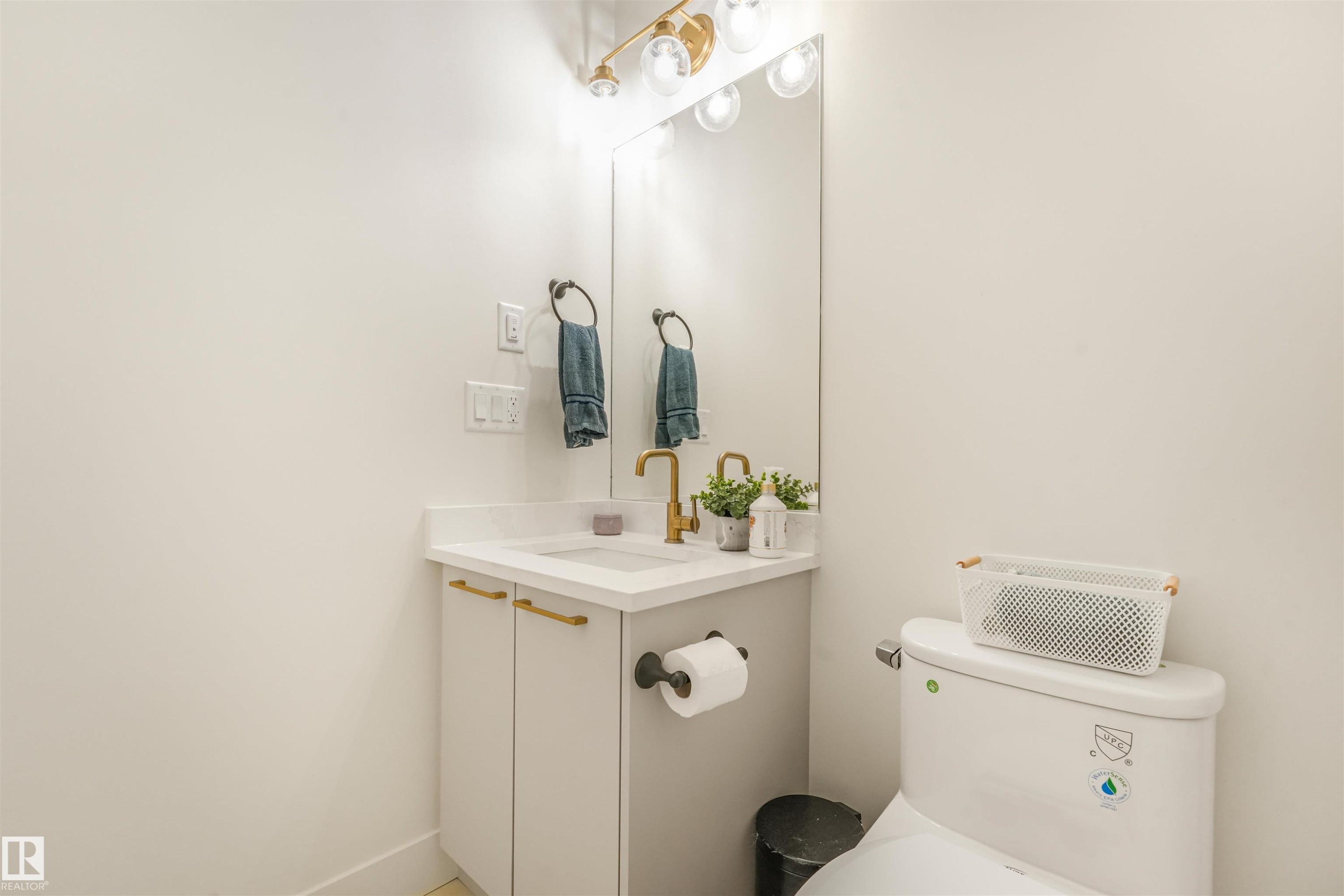 108 Edgefield Way, St. Albert, AB - Indoor Photo Showing Bathroom