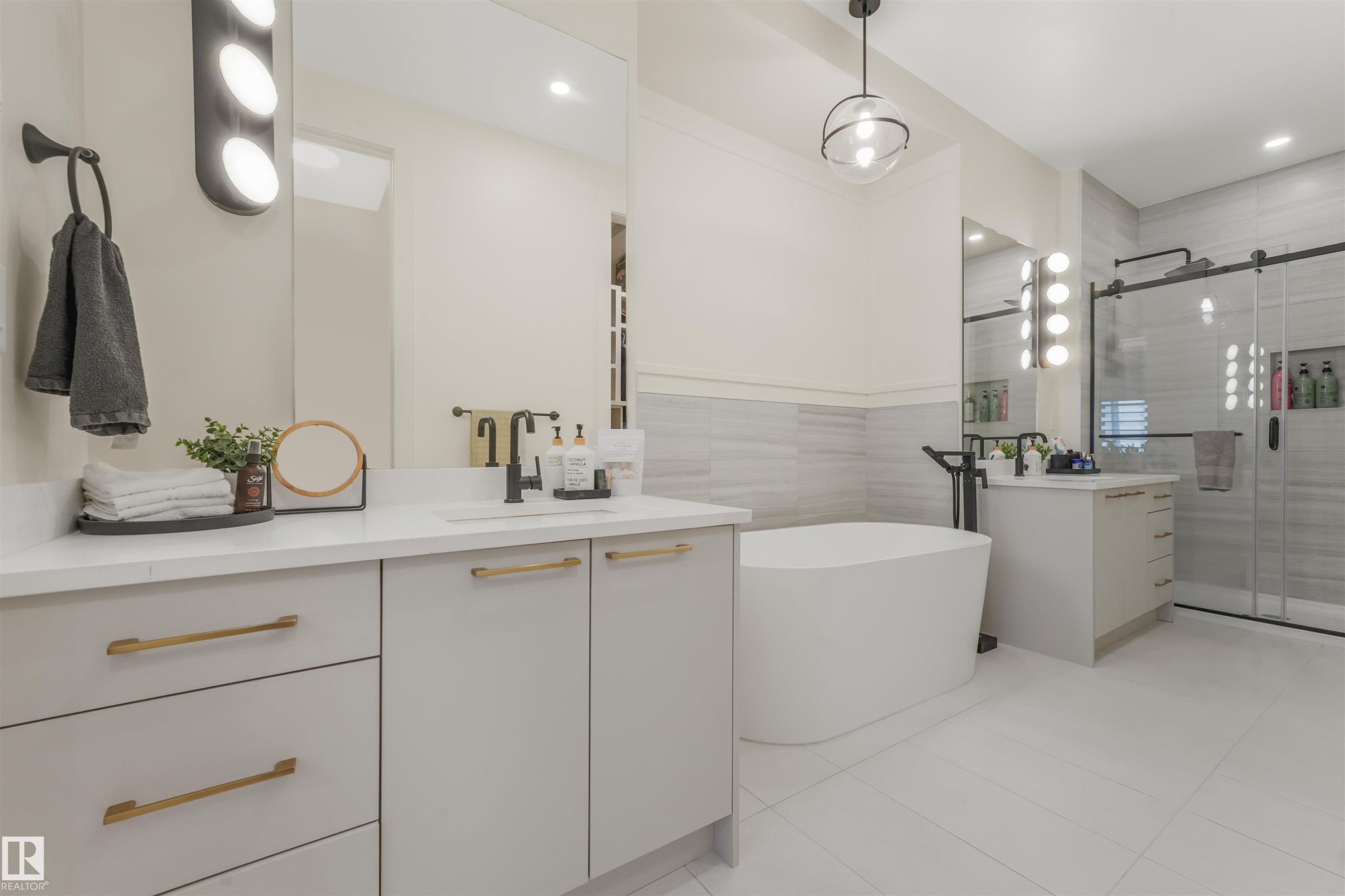 108 Edgefield Way, St. Albert, AB - Indoor Photo Showing Bathroom