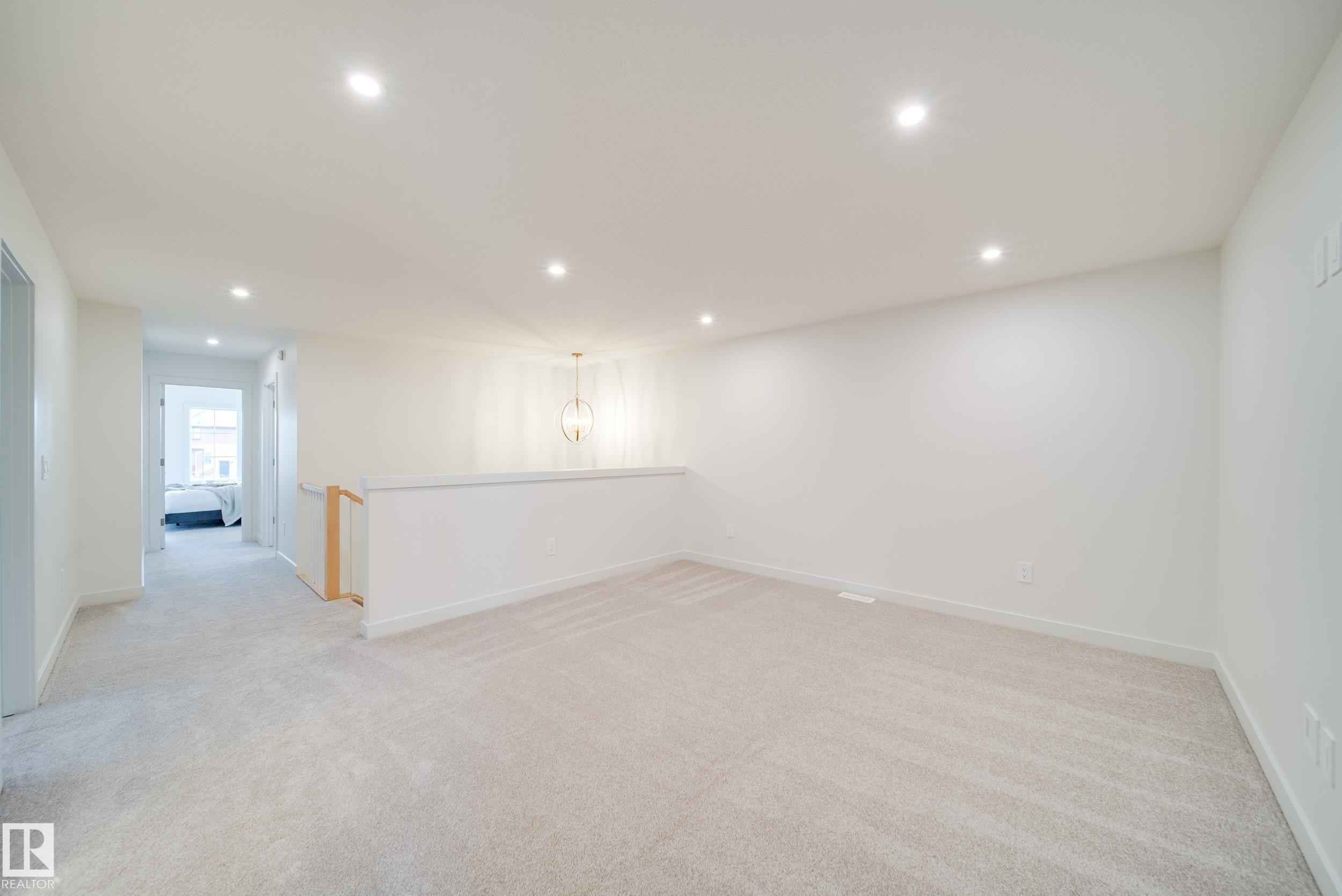 54 Clichy Close, St. Albert, AB - Indoor Photo Showing Other Room