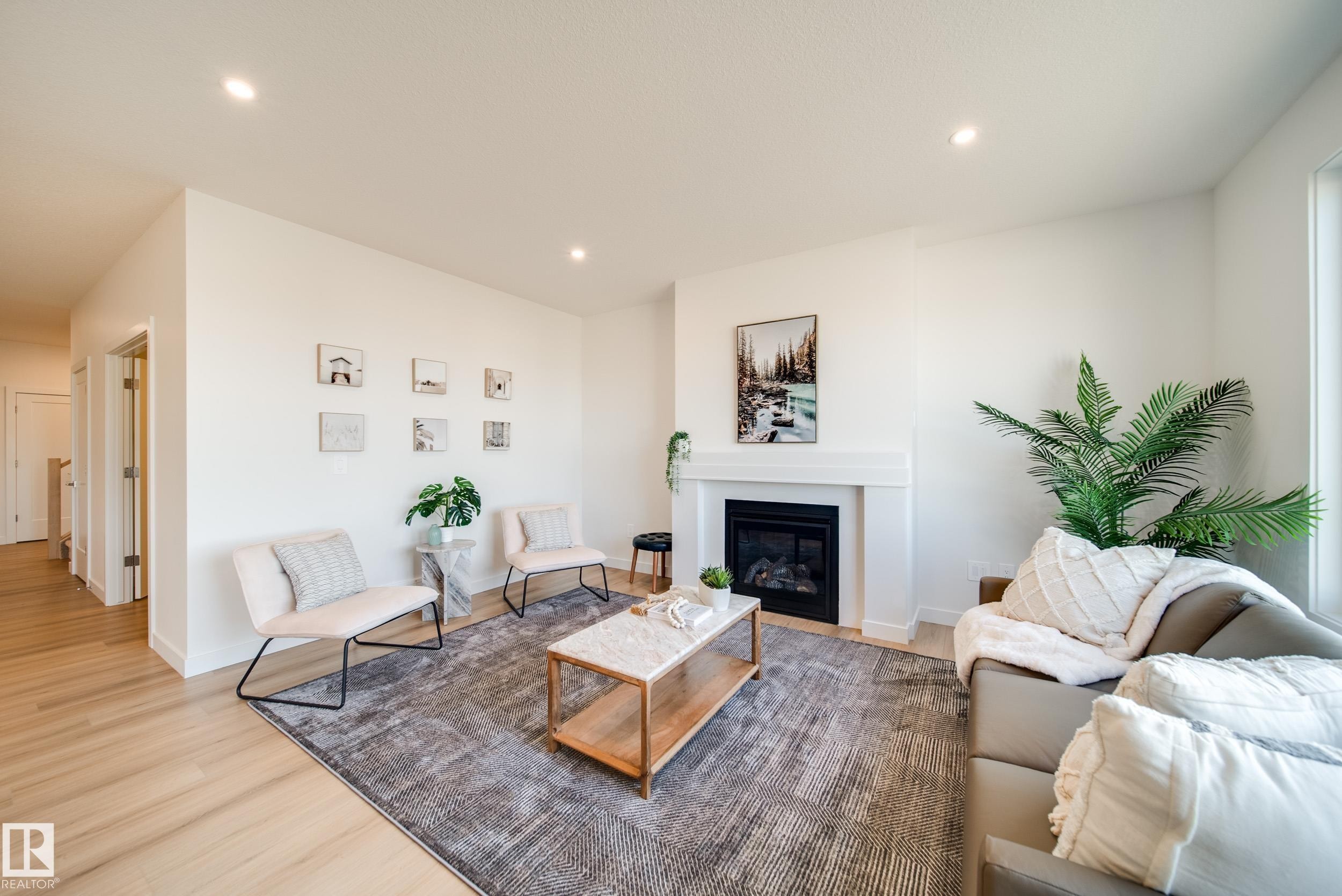 54 Clichy Close, St. Albert, AB - Indoor Photo Showing Living Room With Fireplace
