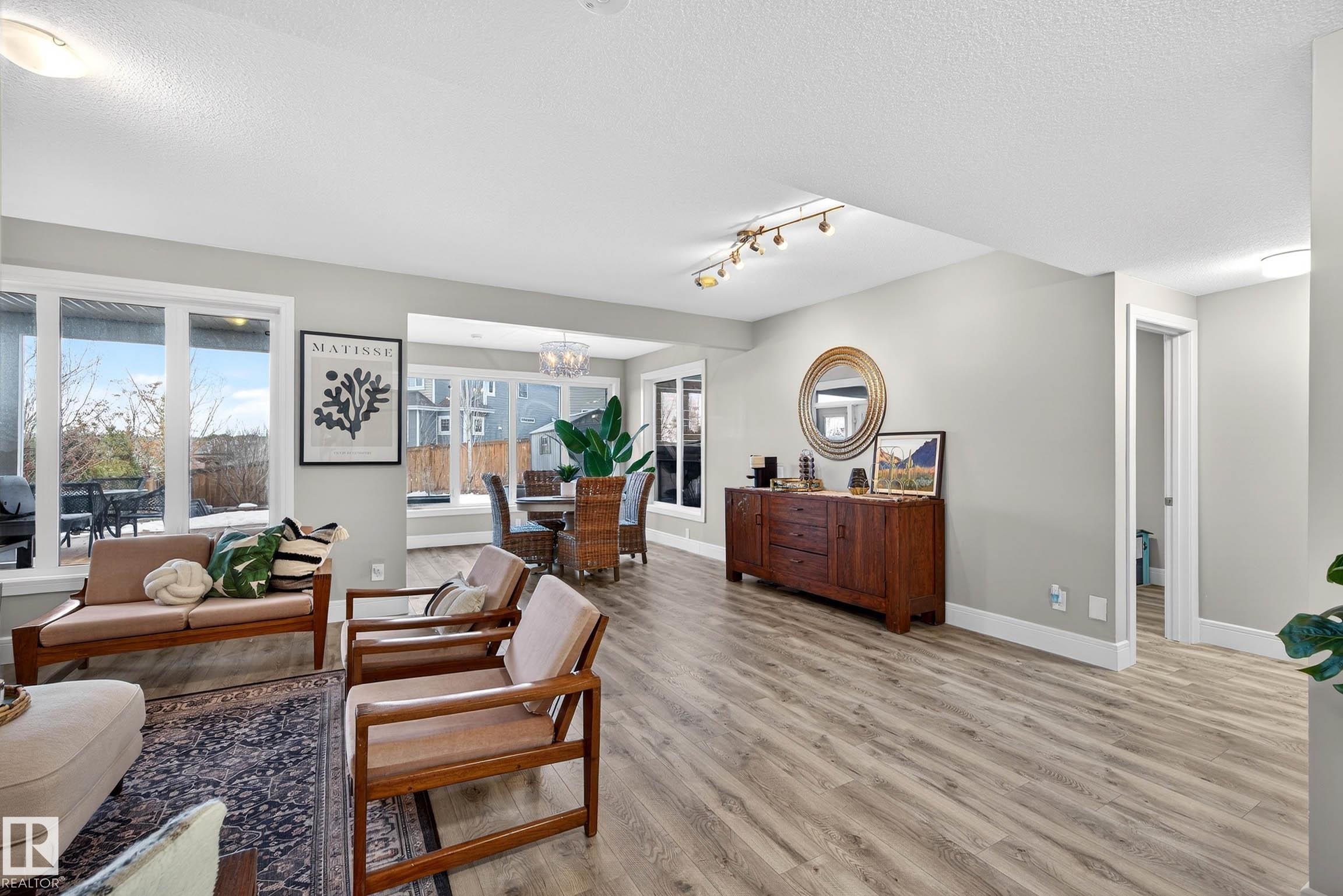 9036 24 Avenue Sw, Edmonton, AB - Indoor Photo Showing Living Room