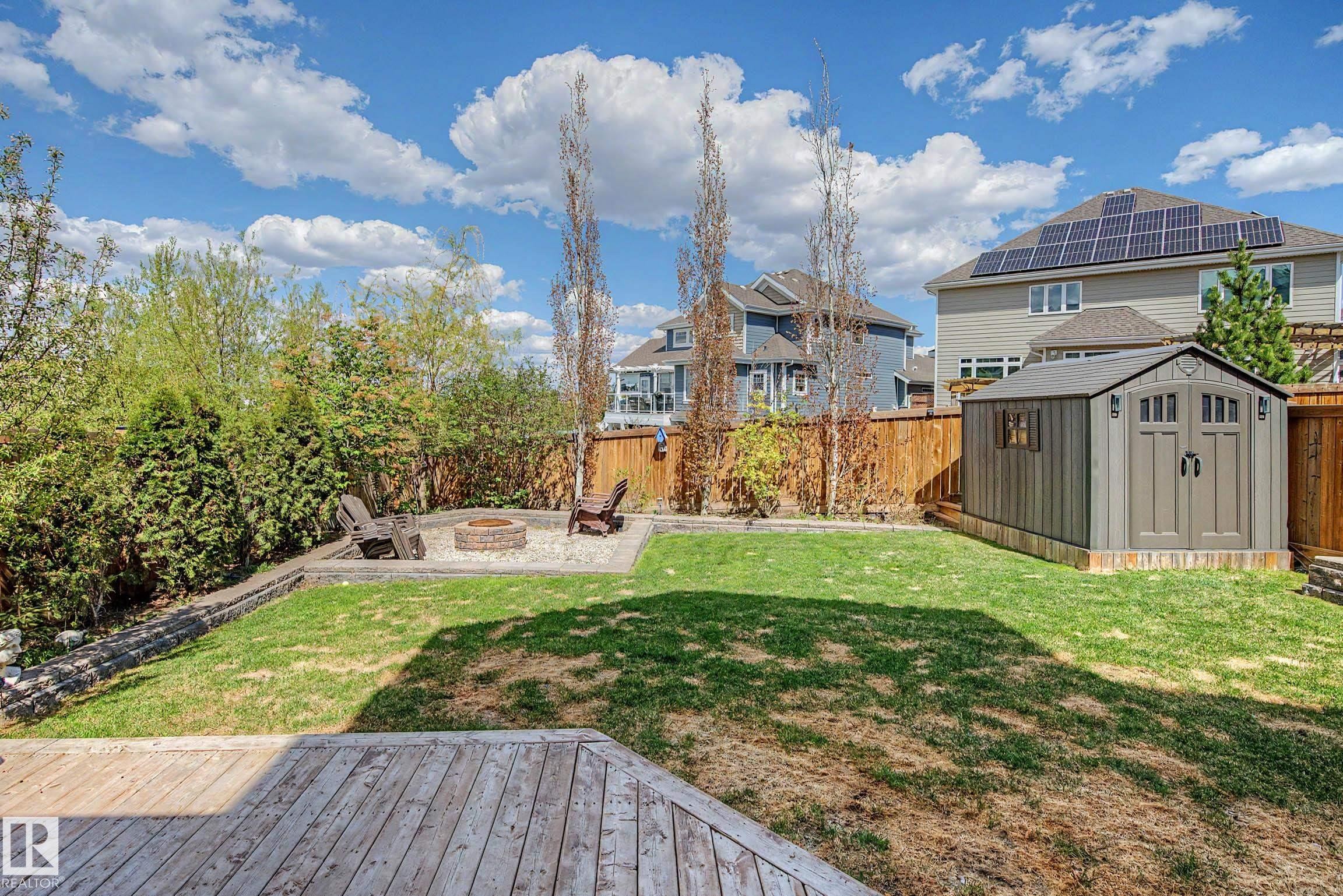 9036 24 Avenue Sw, Edmonton, AB - Outdoor