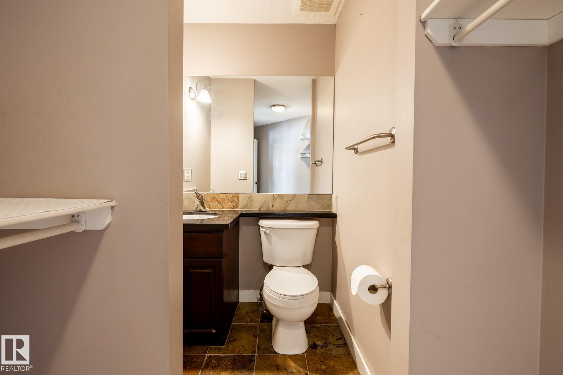 #304 9336 Jasper Av Nw, Edmonton, AB - Indoor Photo Showing Bathroom