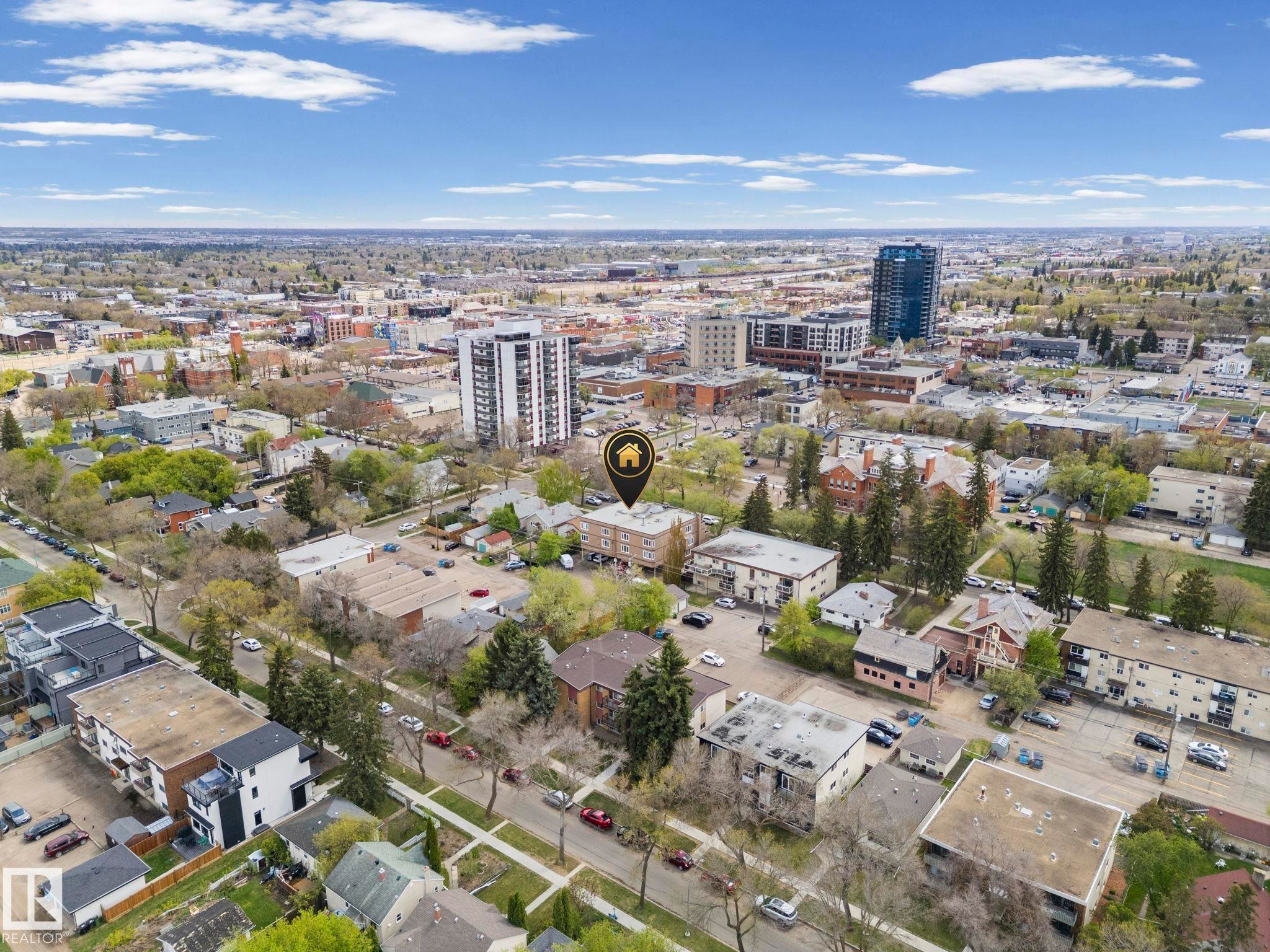 10518 84 Avenue Nw, Edmonton, AB - Outdoor With View