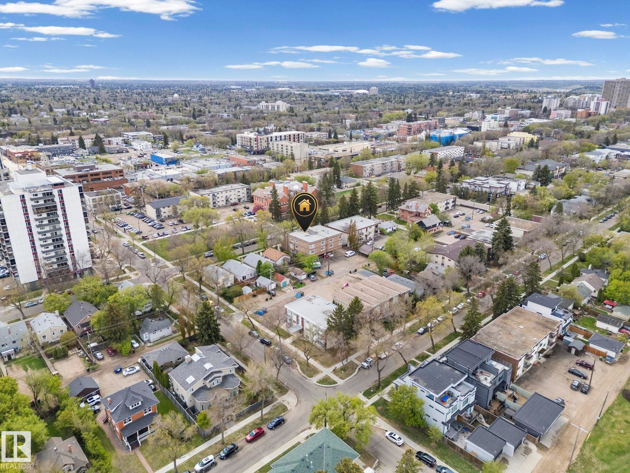 10518 84 Avenue Nw, Edmonton, AB - Outdoor With View
