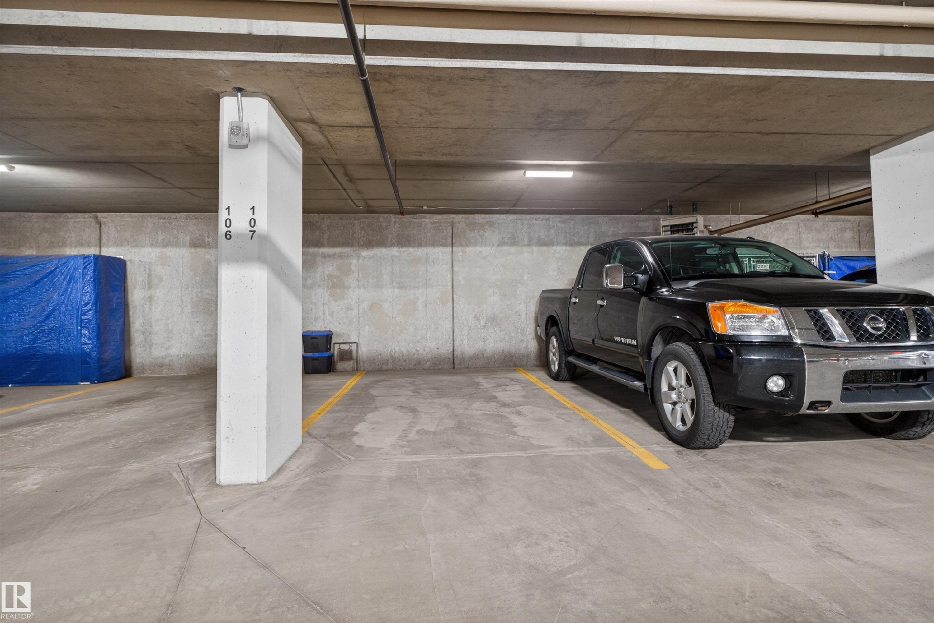 #514 200 Bellerose Dr, St. Albert, AB - Indoor Photo Showing Garage