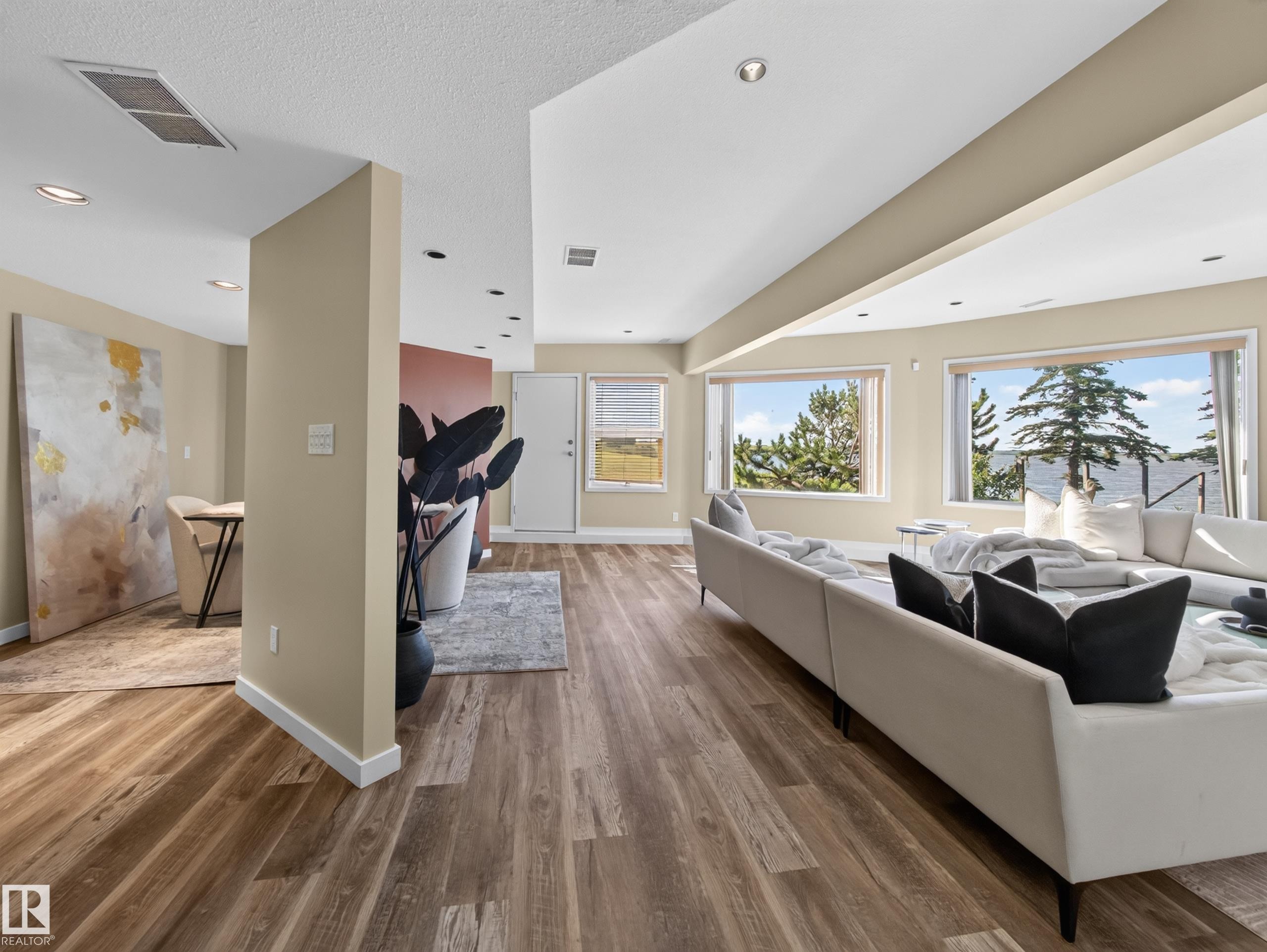 48208 Range Road, Rural Beaver County, AB - Indoor