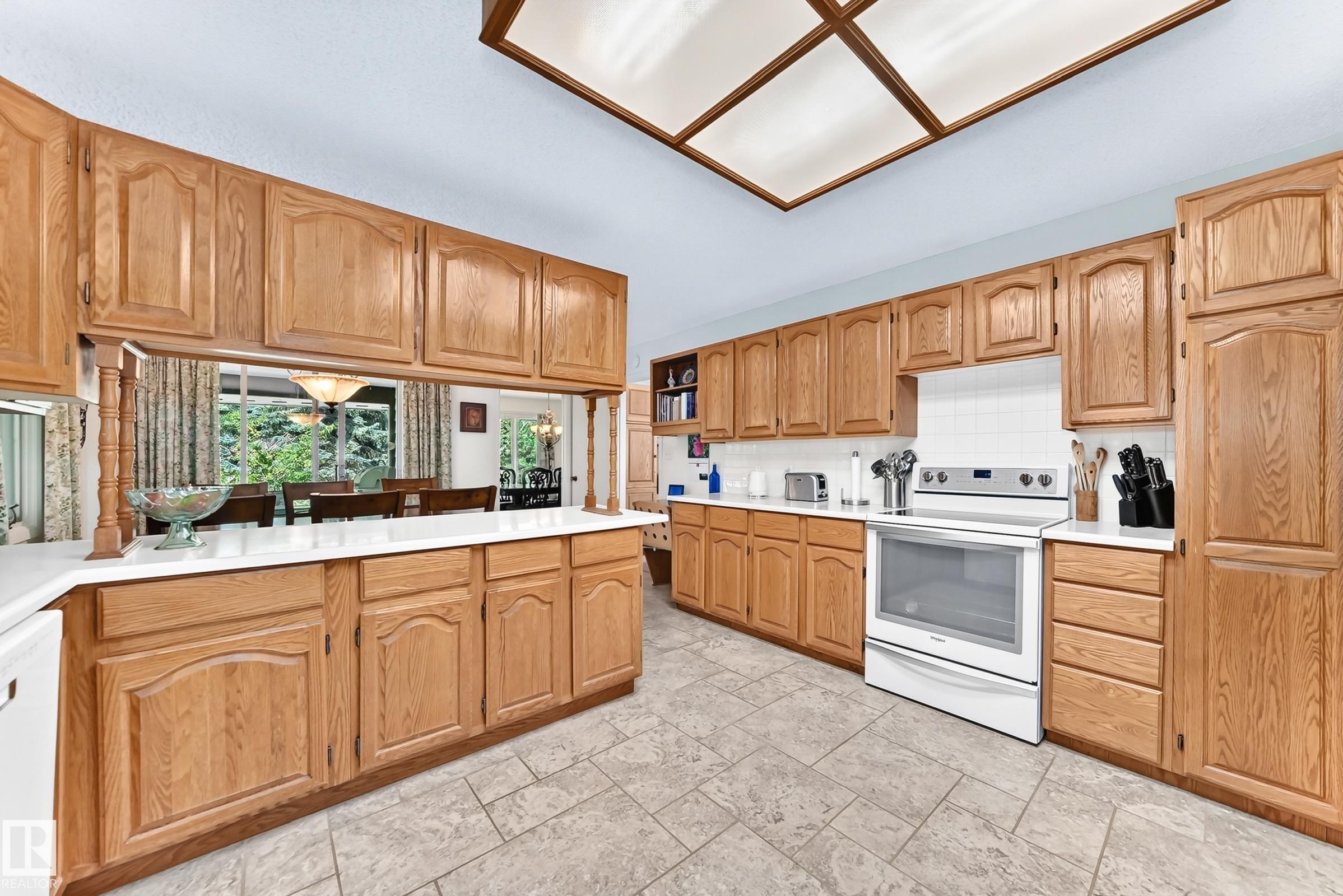 #24 25507 Twp Road 512 A, Rural Parkland County, AB - Indoor Photo Showing Kitchen