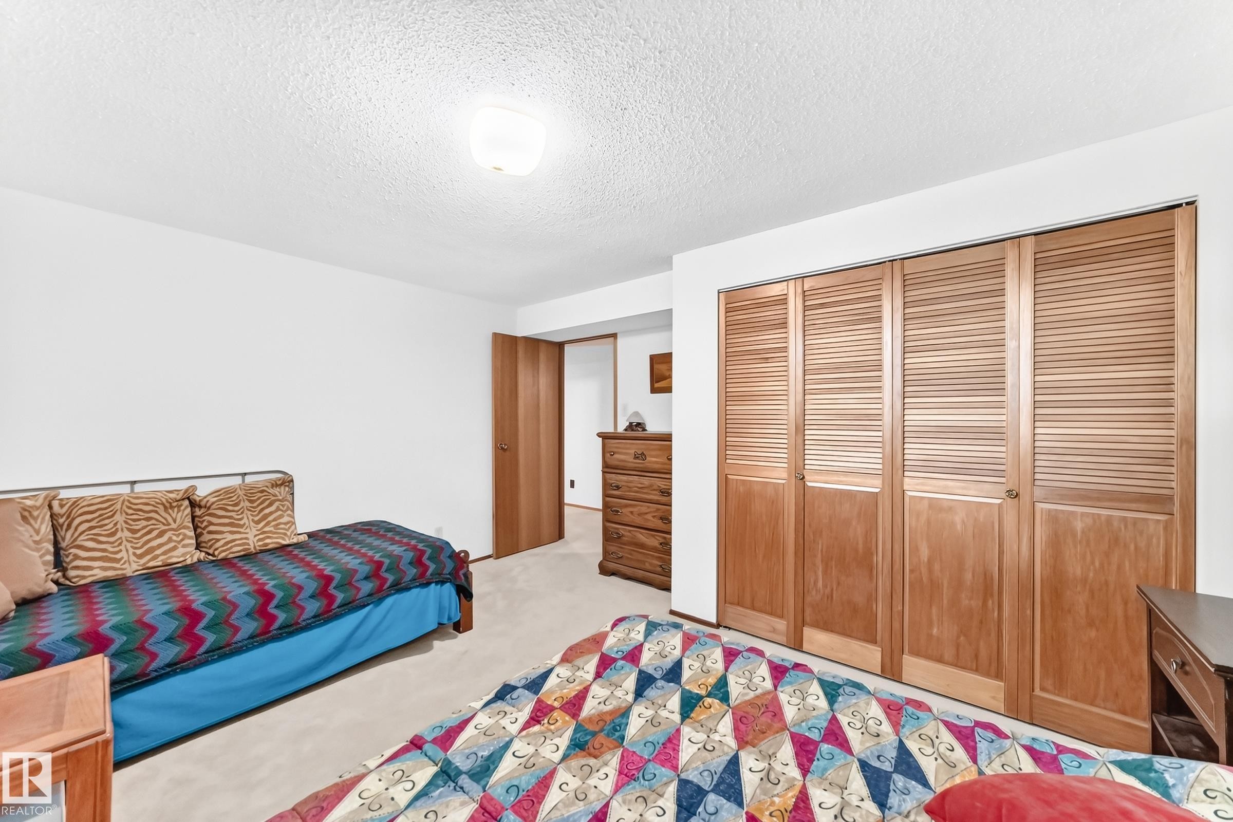 #24 25507 Twp Road 512 A, Rural Parkland County, AB - Indoor Photo Showing Bedroom