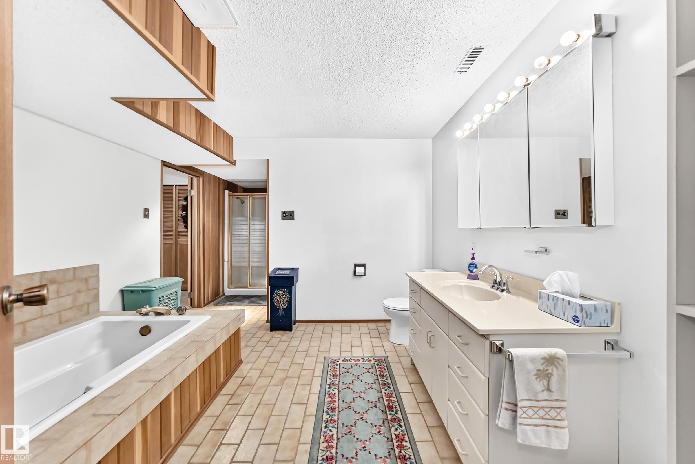 #24 25507 Twp Road 512 A, Rural Parkland County, AB - Indoor Photo Showing Bathroom