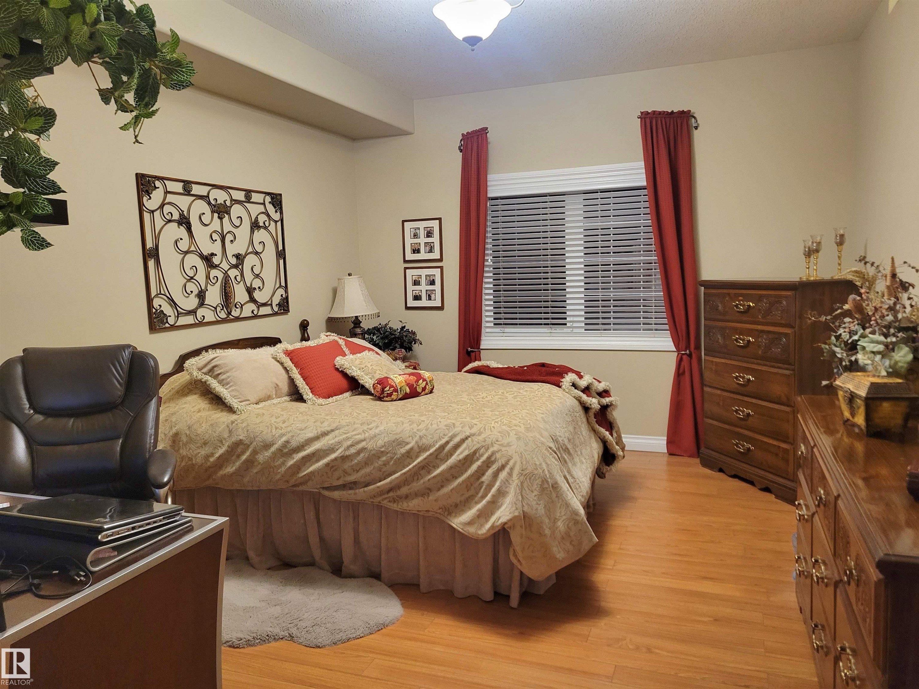 #106 4128 47 St, Drayton Valley, AB - Indoor Photo Showing Bedroom