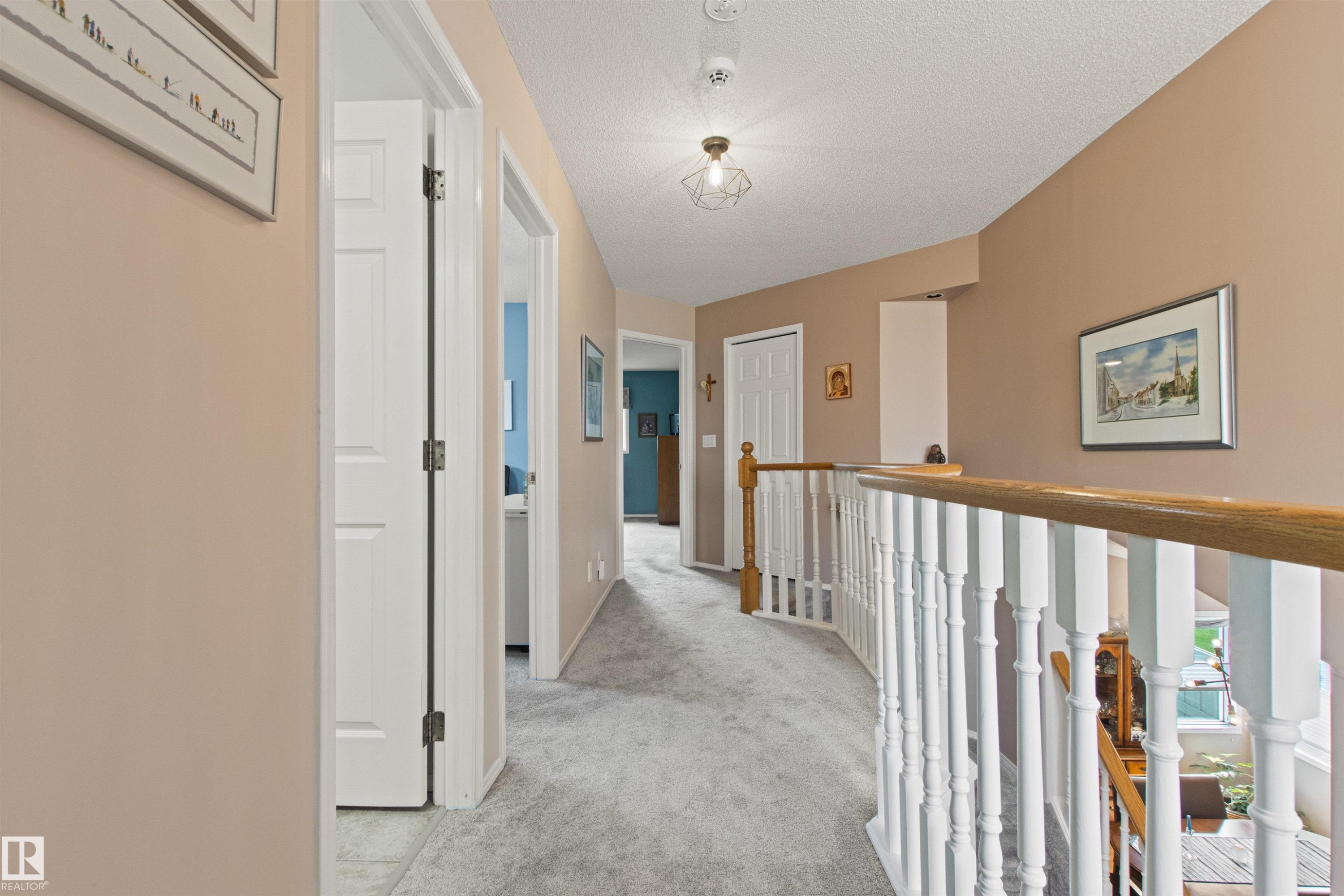 627 Wotherspoon Close Nw, Edmonton, AB - Indoor Photo Showing Other Room
