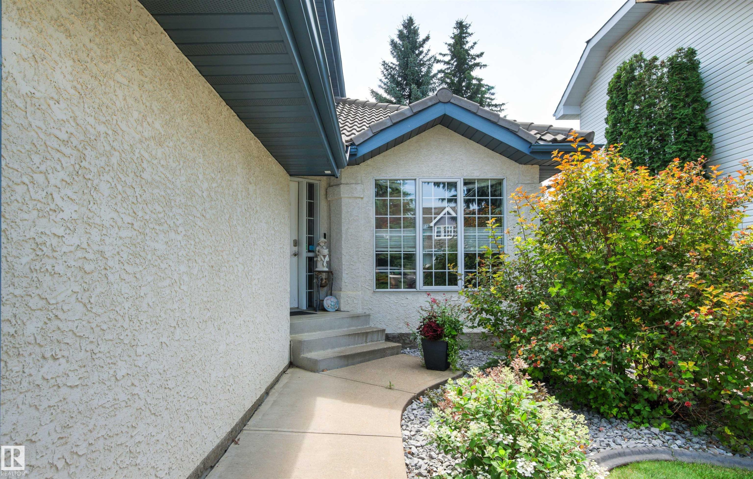 627 Wotherspoon Close Nw, Edmonton, AB - Outdoor