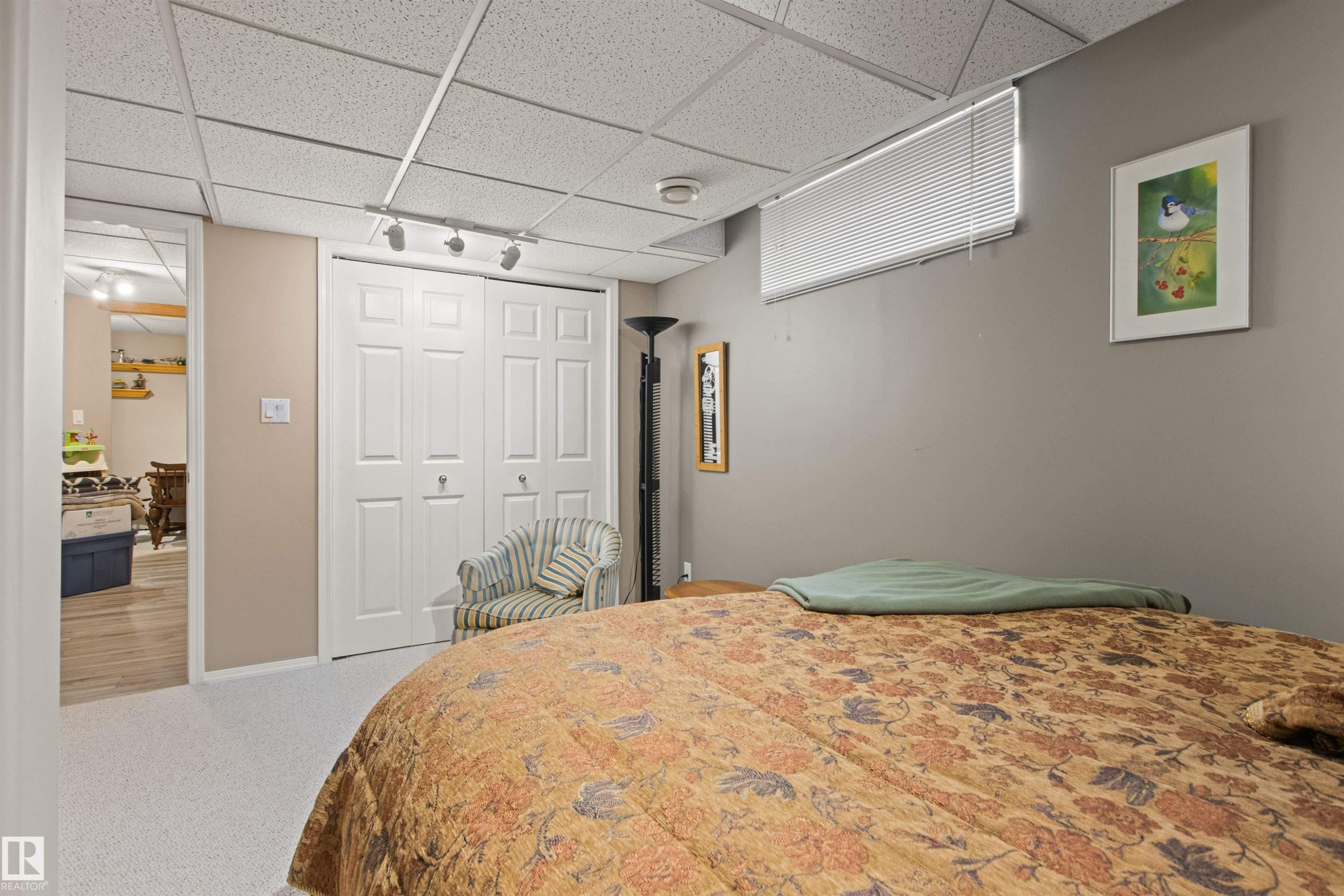 627 Wotherspoon Close Nw, Edmonton, AB - Indoor Photo Showing Bedroom